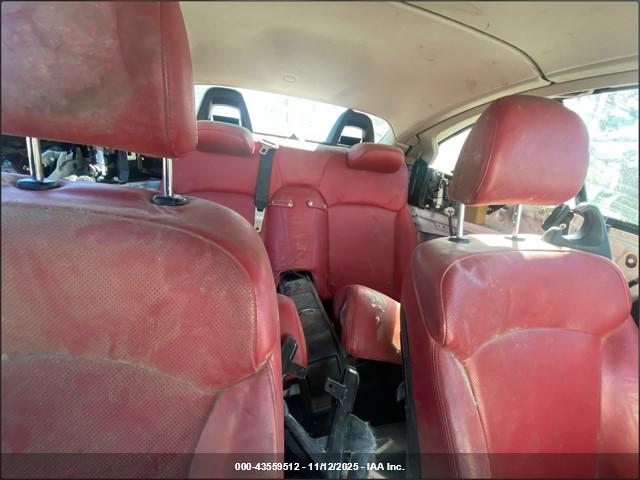 LEXUS IS image 8