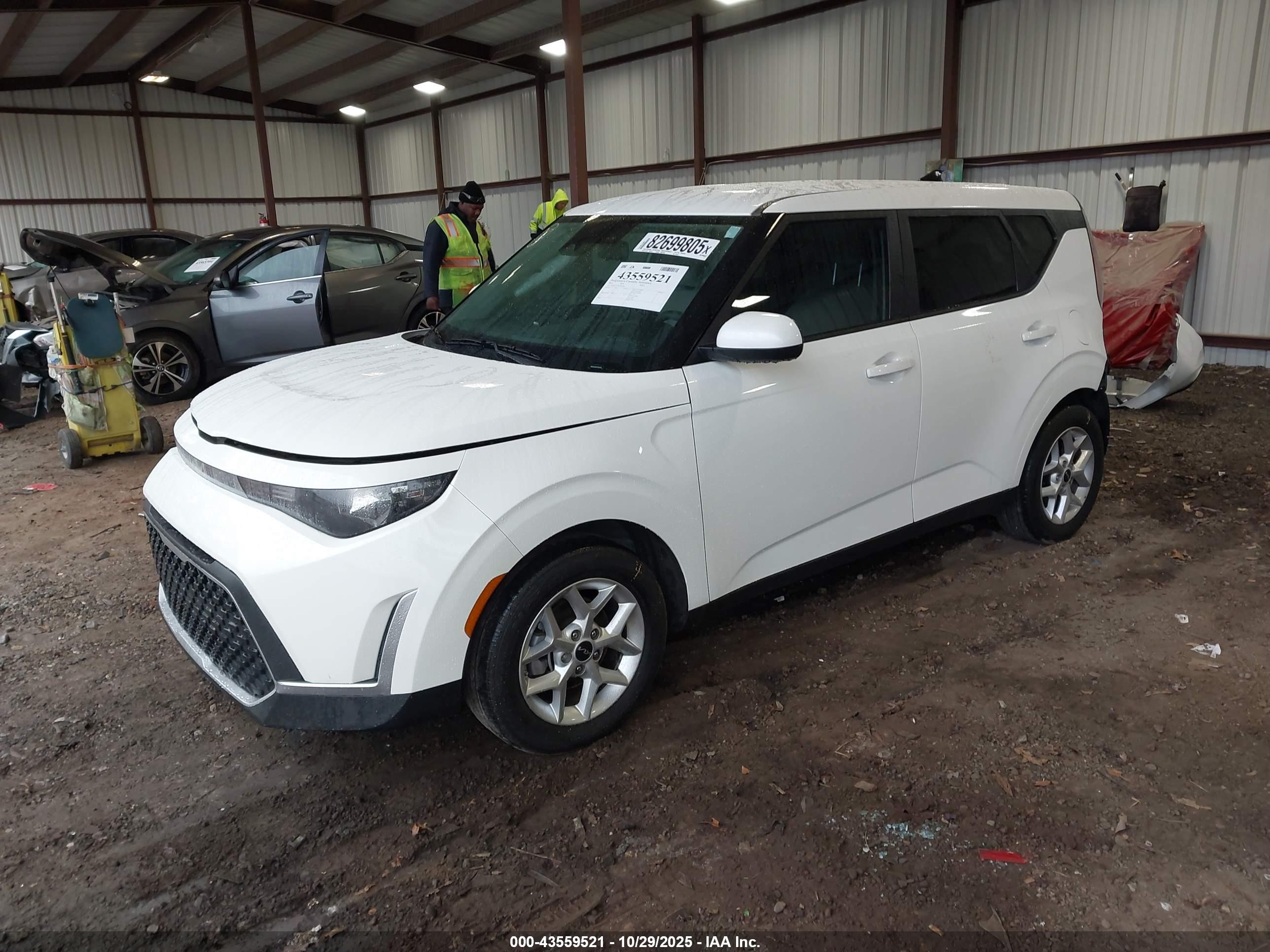 KIA SOUL image 2
