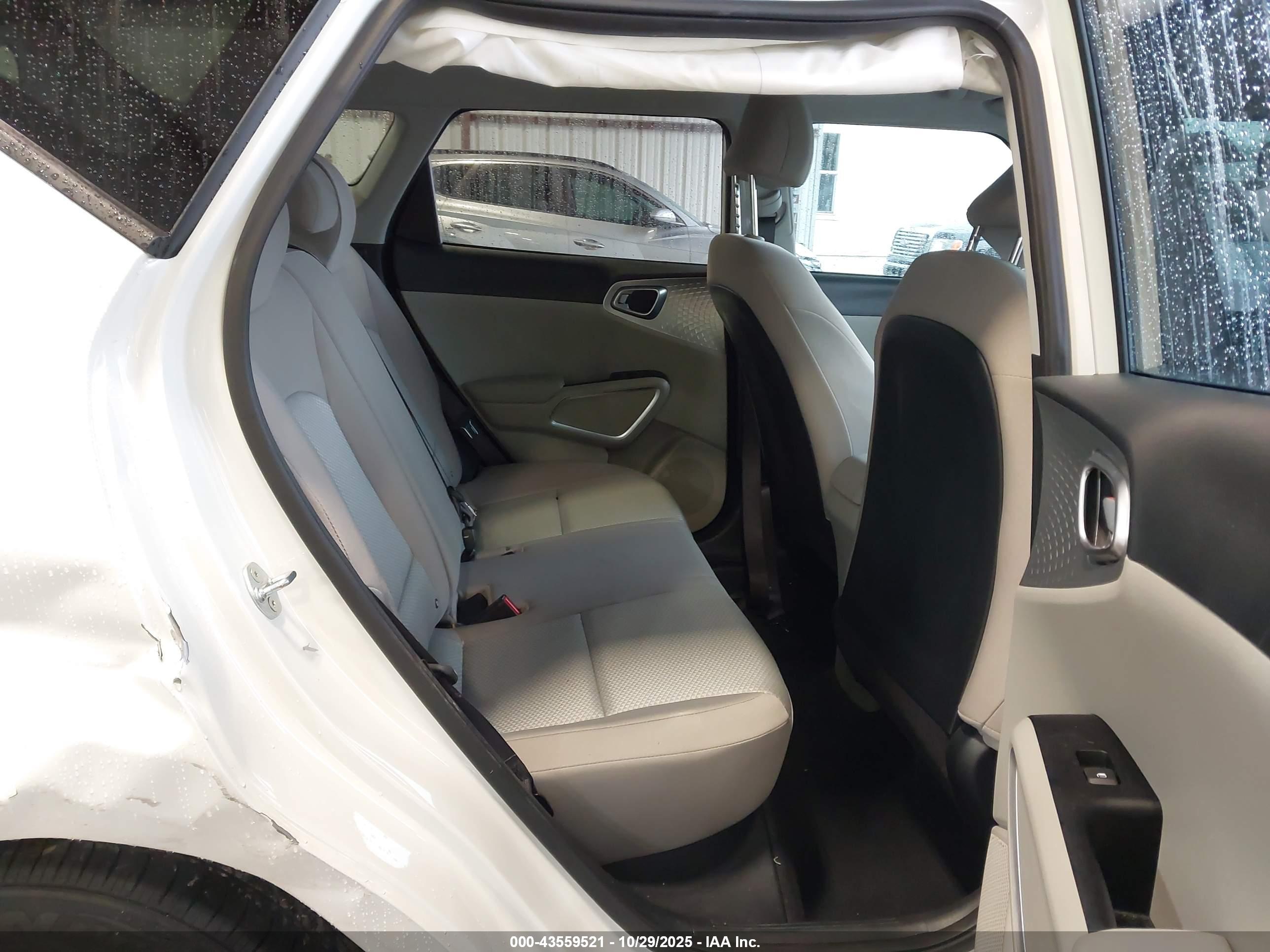 KIA SOUL image 8