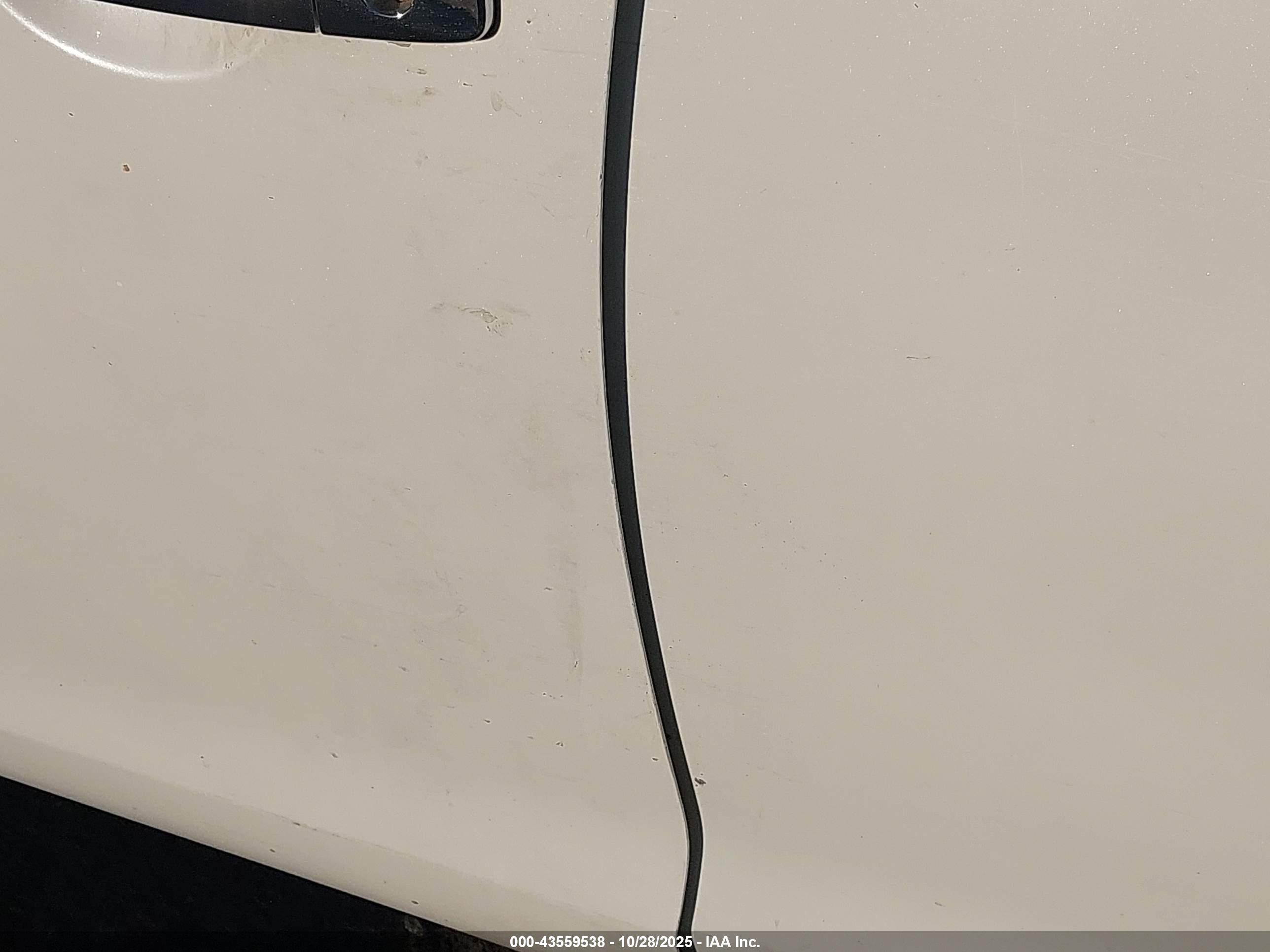 NISSAN MURANO image 9