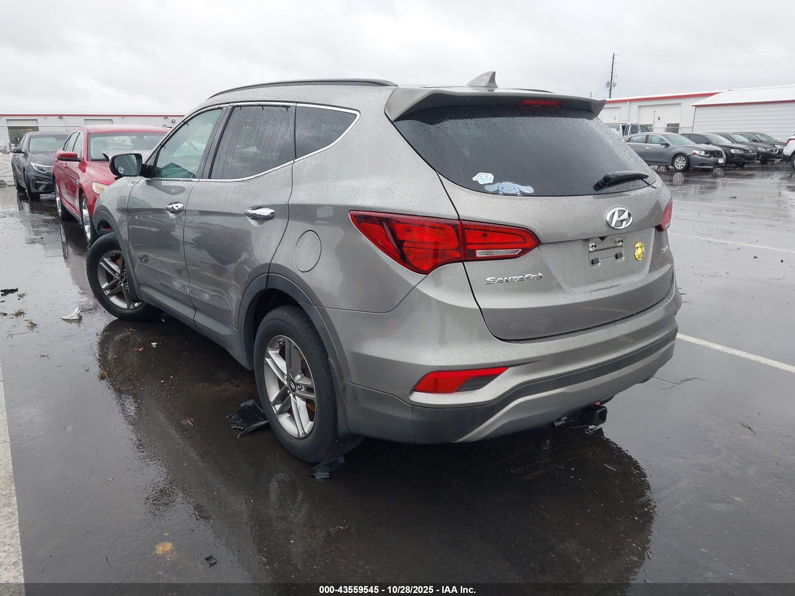 HYUNDAI SANTA image 3