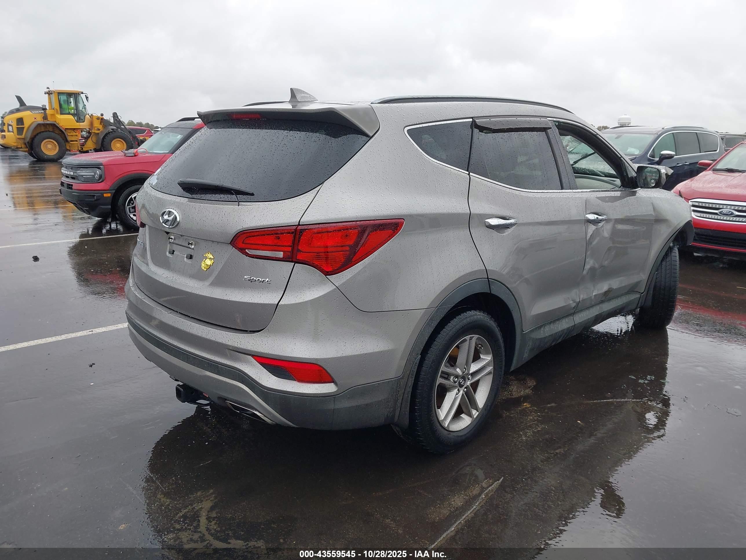HYUNDAI SANTA image 4