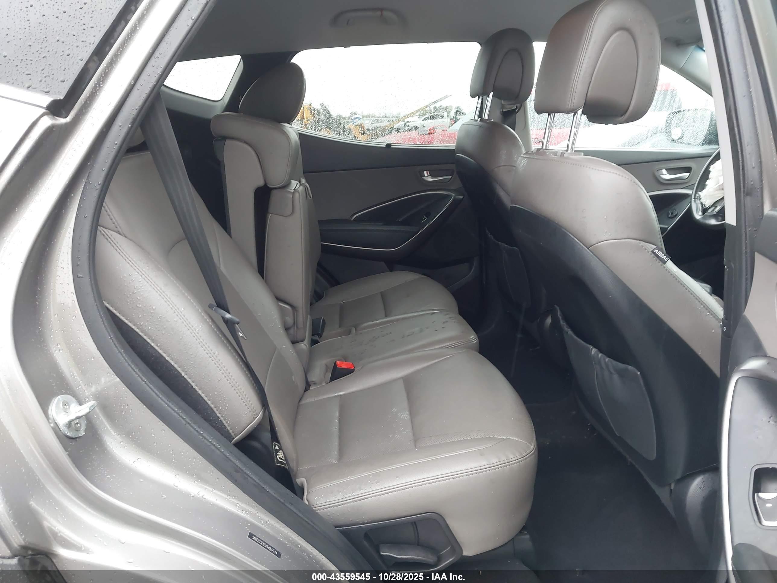 HYUNDAI SANTA image 8