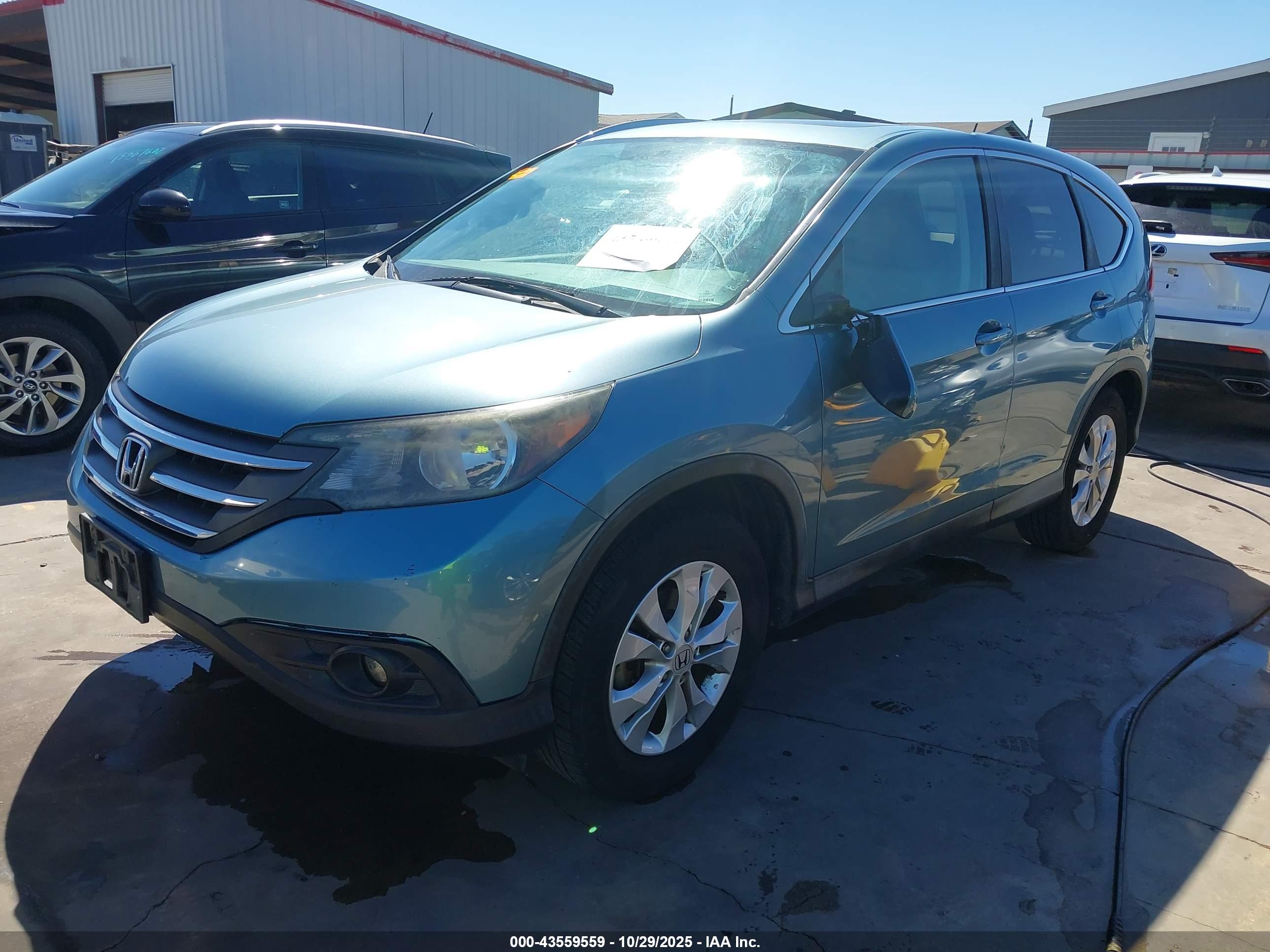 HONDA CR-V image 2