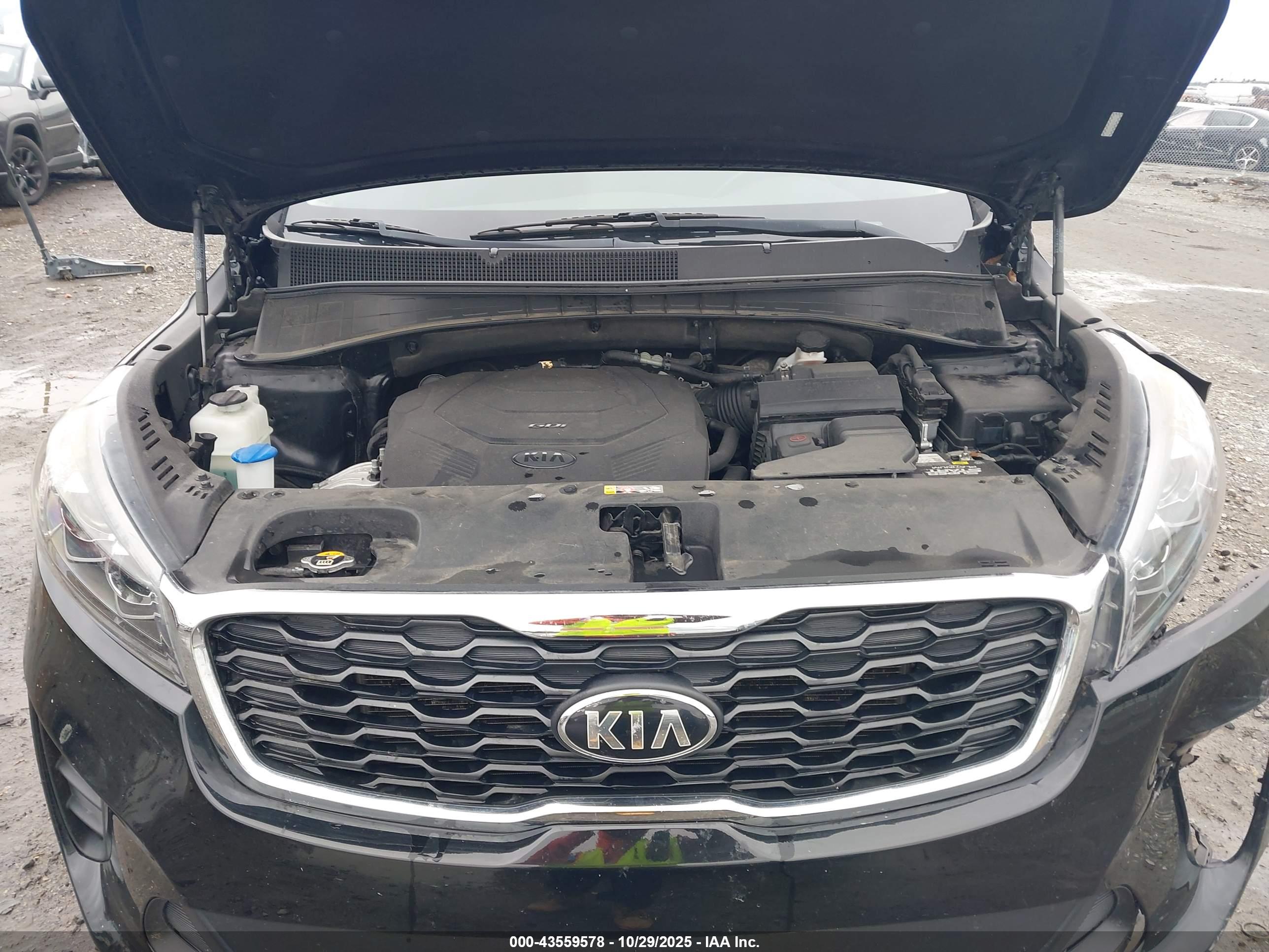 KIA SORENTO image 10