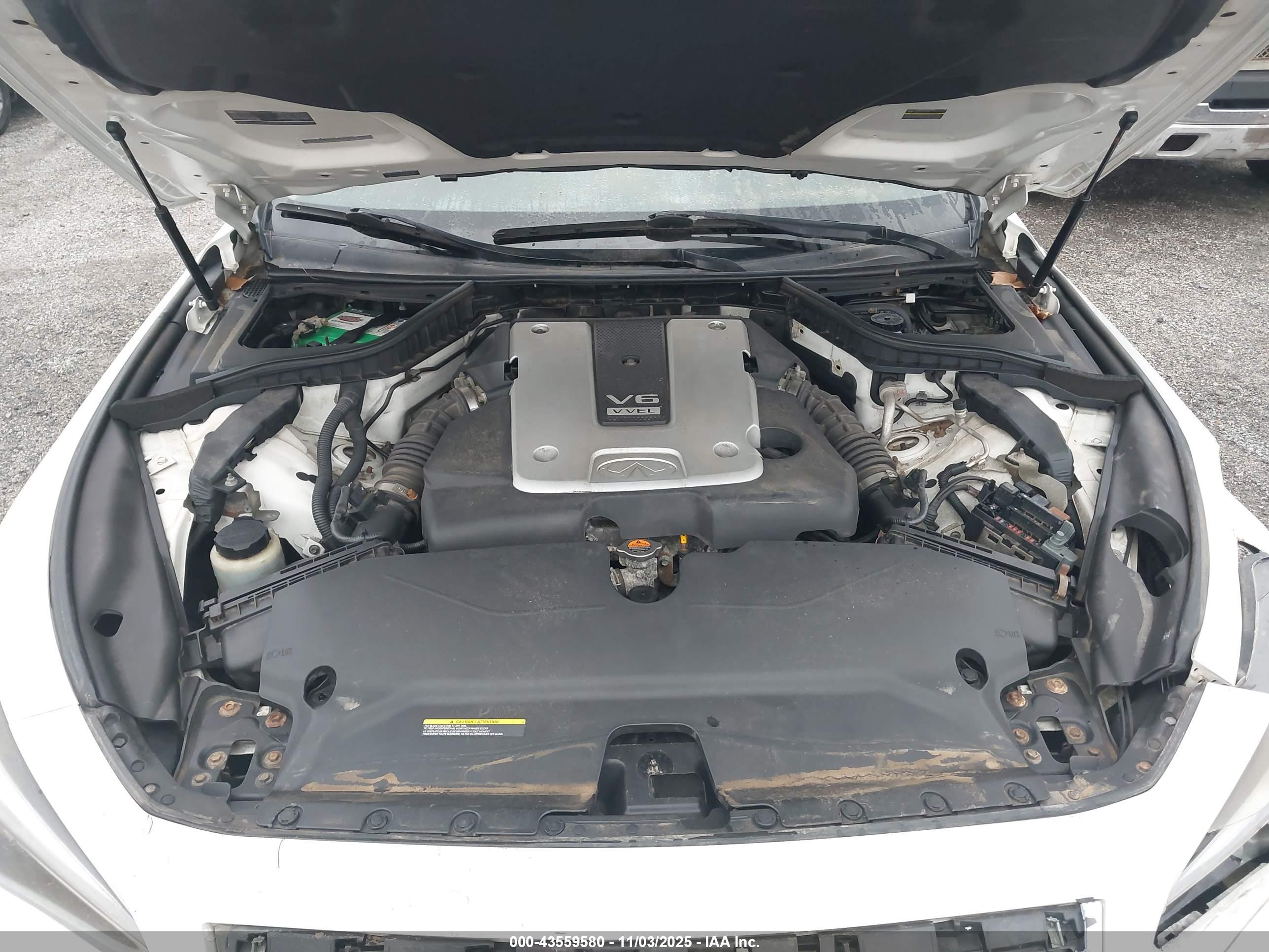 INFINITI Q50 image 10