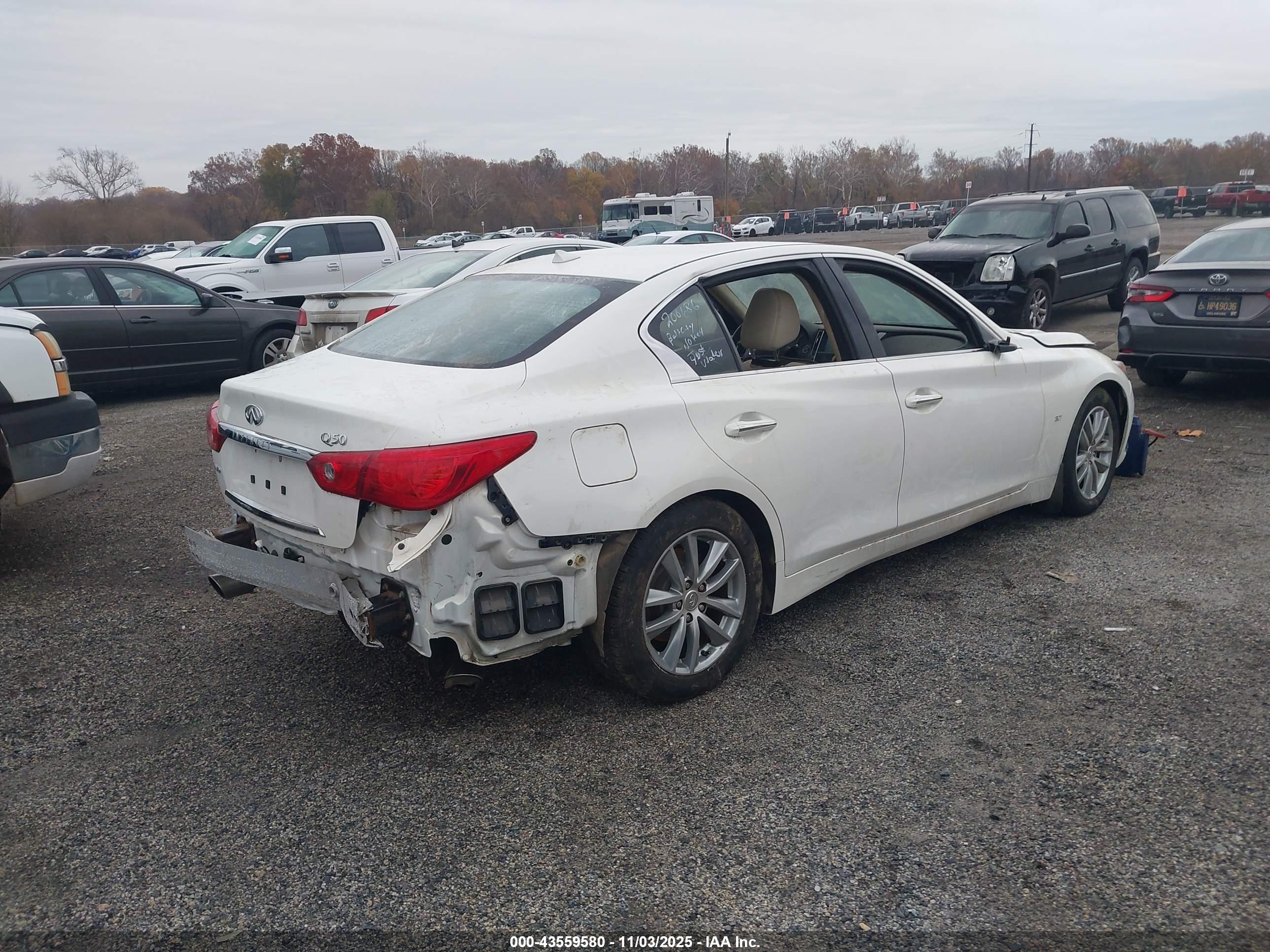 INFINITI Q50 image 4