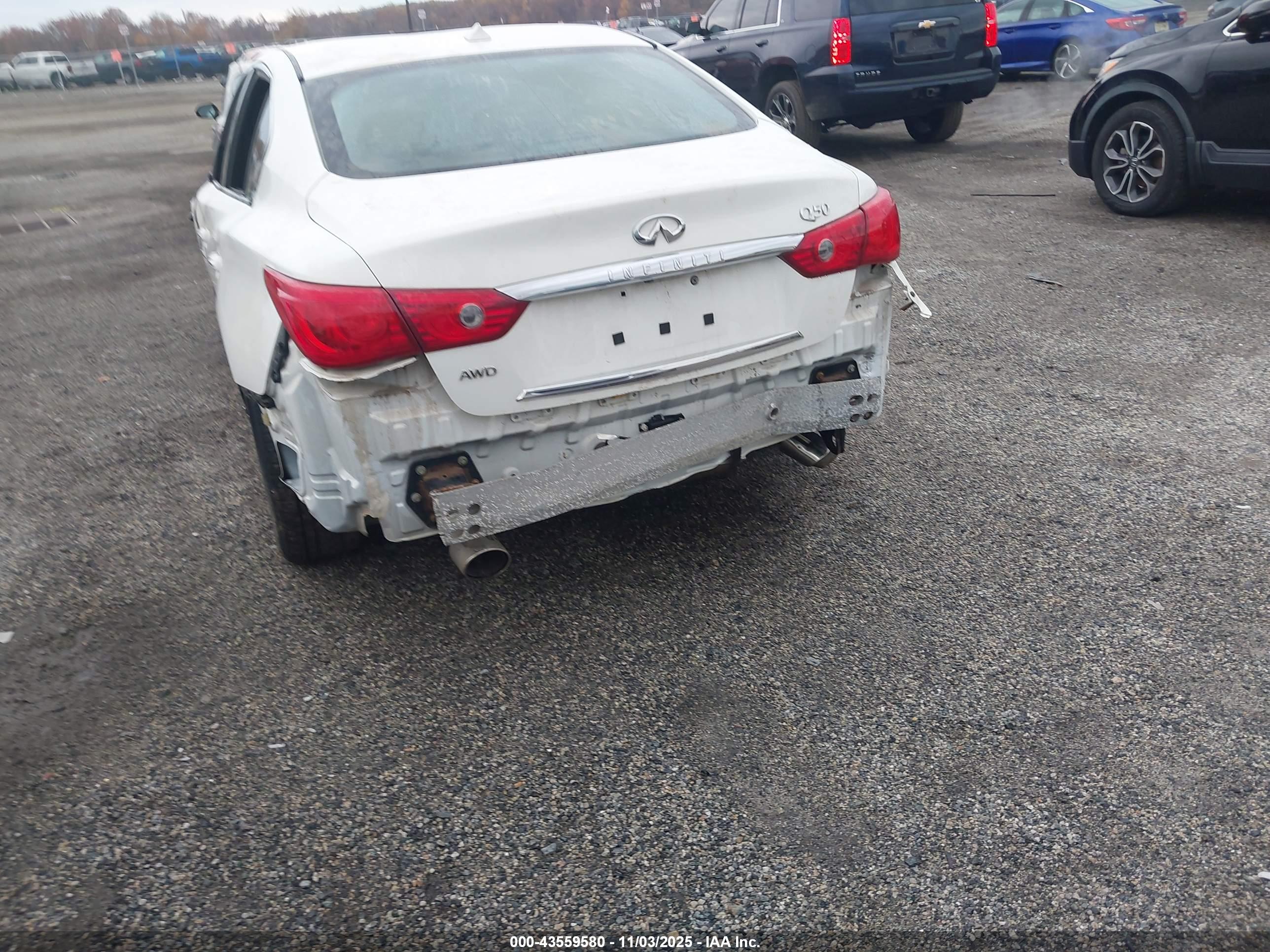 INFINITI Q50 image 6