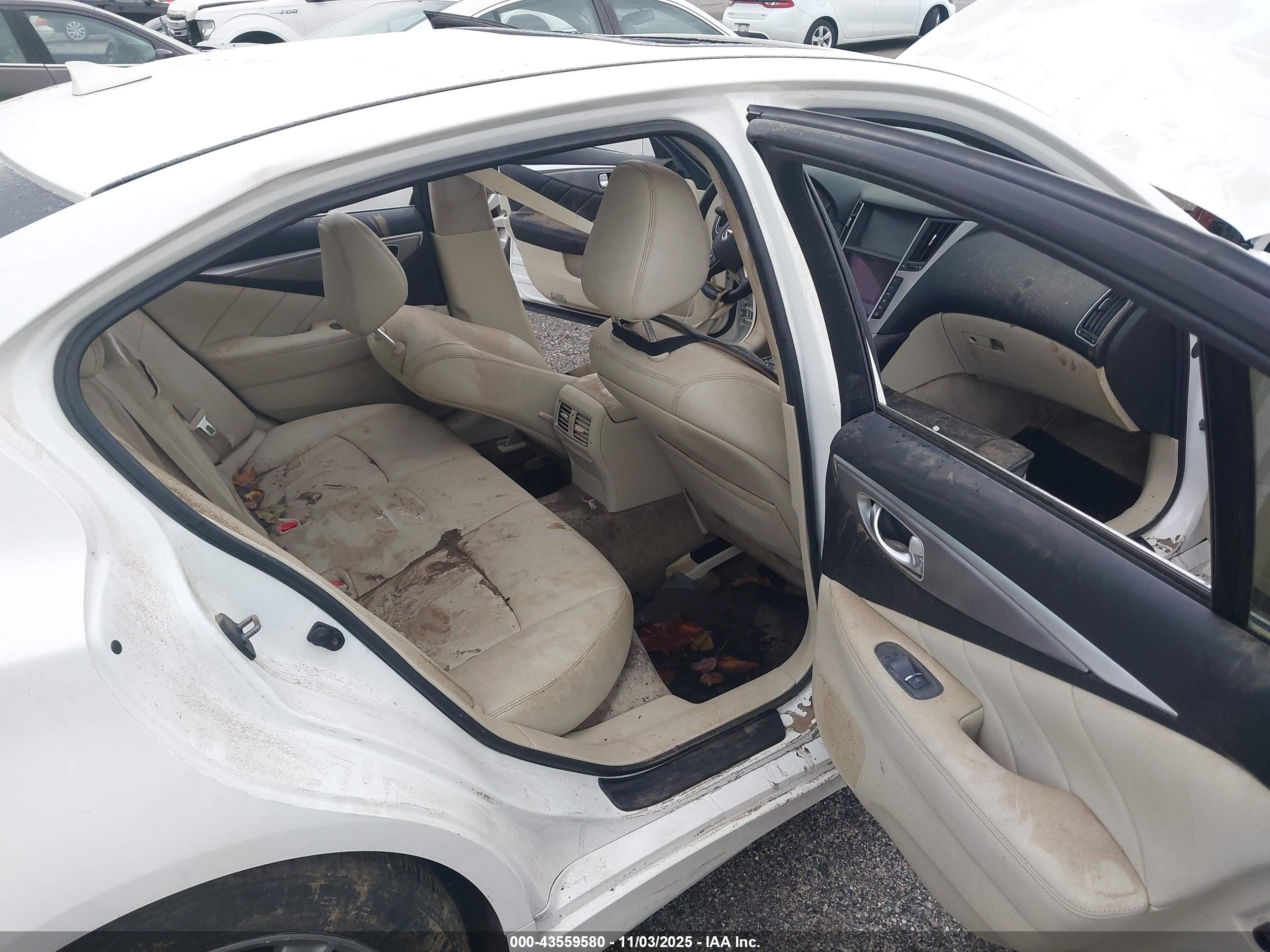 INFINITI Q50 image 8