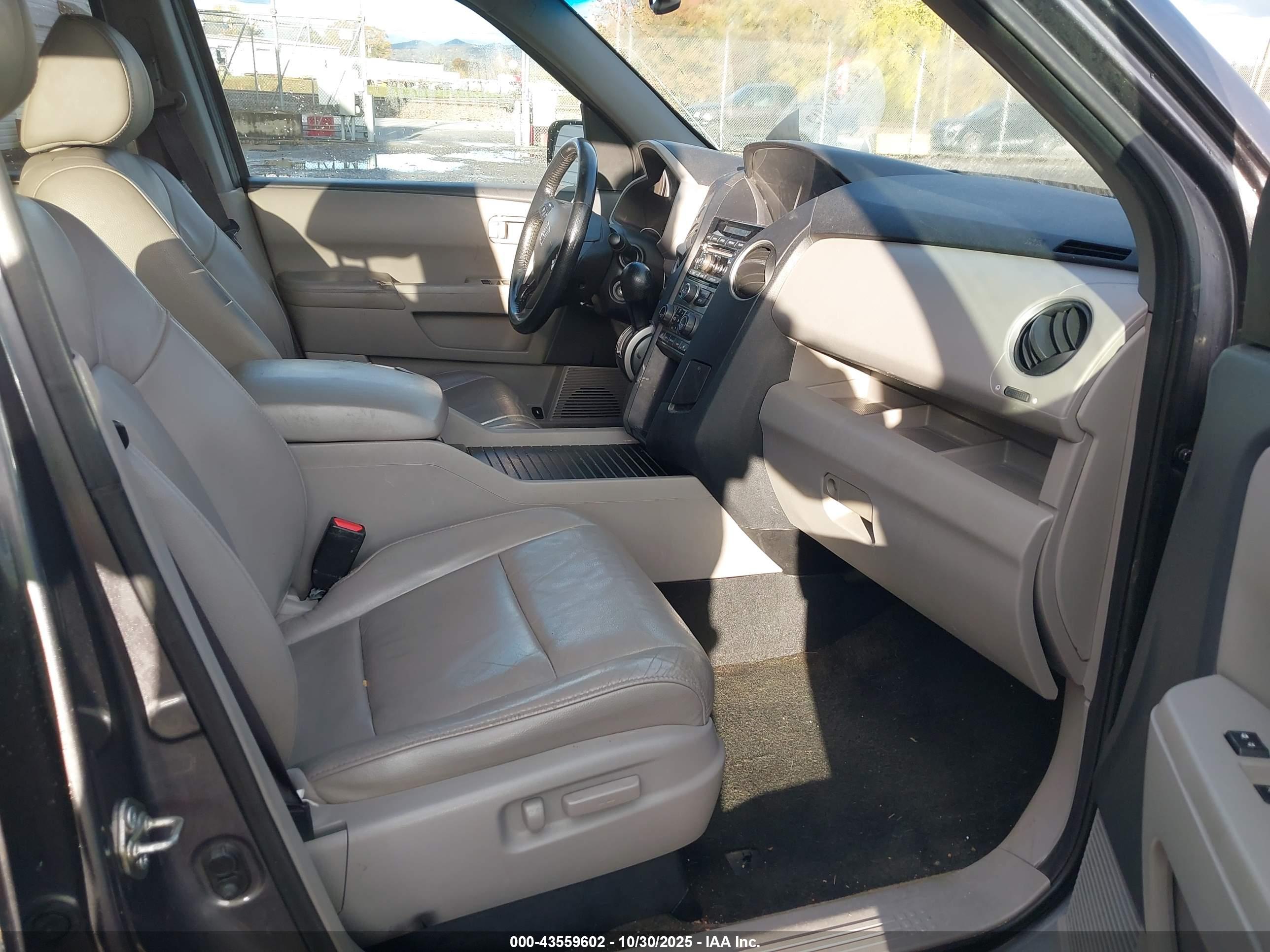 HONDA PILOT image 5