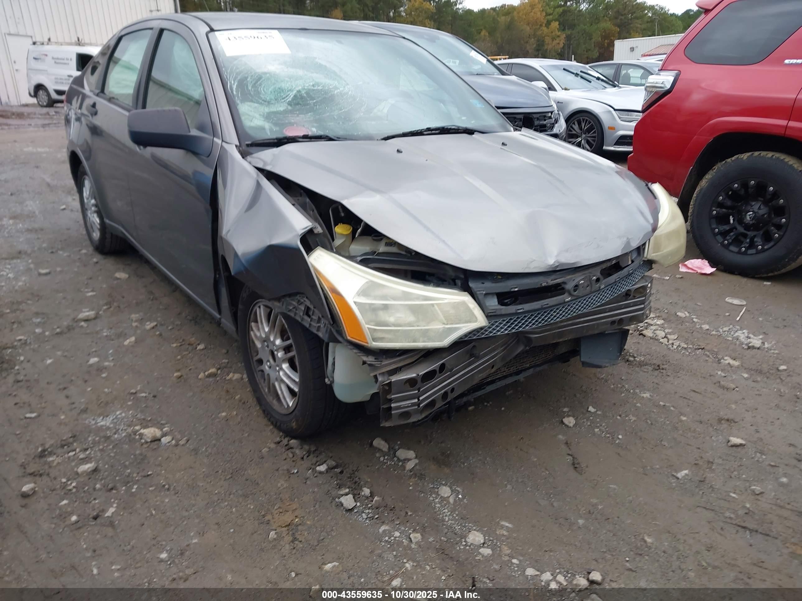 FORD FOCUS image 6