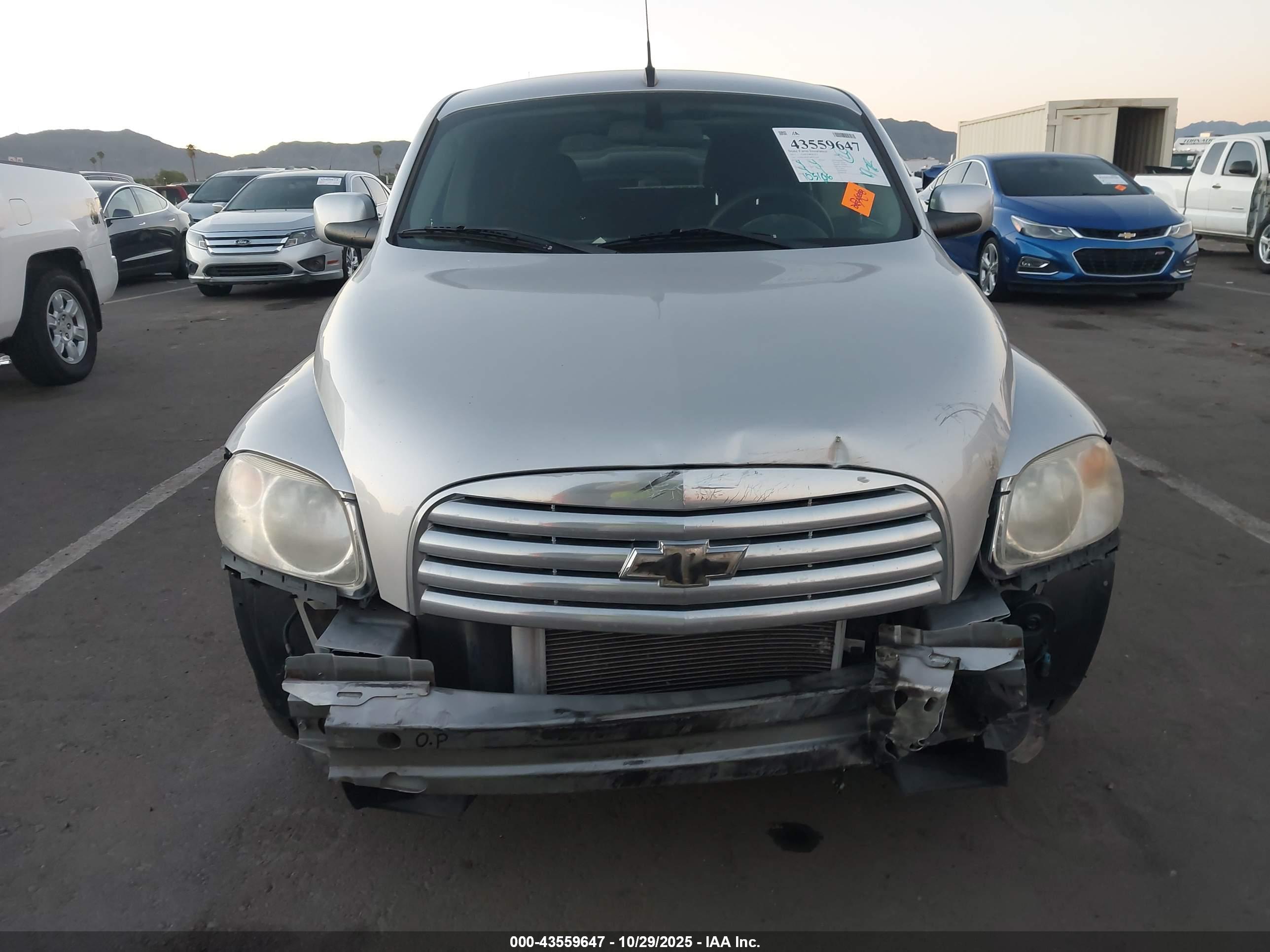 CHEVROLET HHR image 6