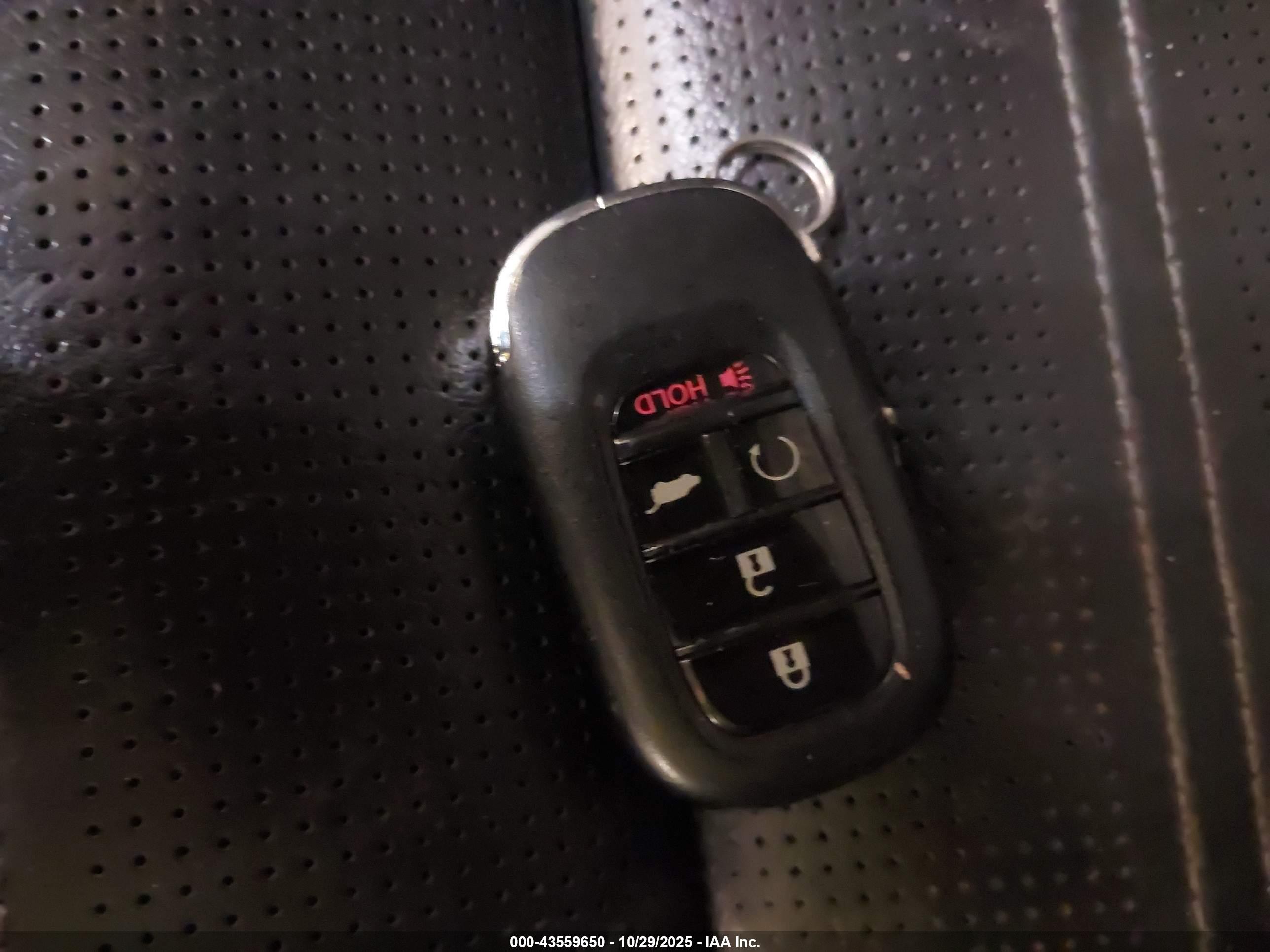 HONDA CR-V image 11