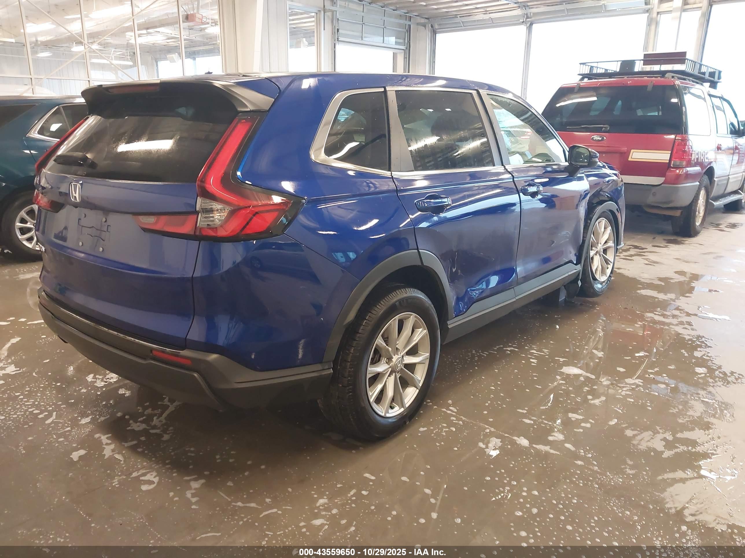 HONDA CR-V image 4