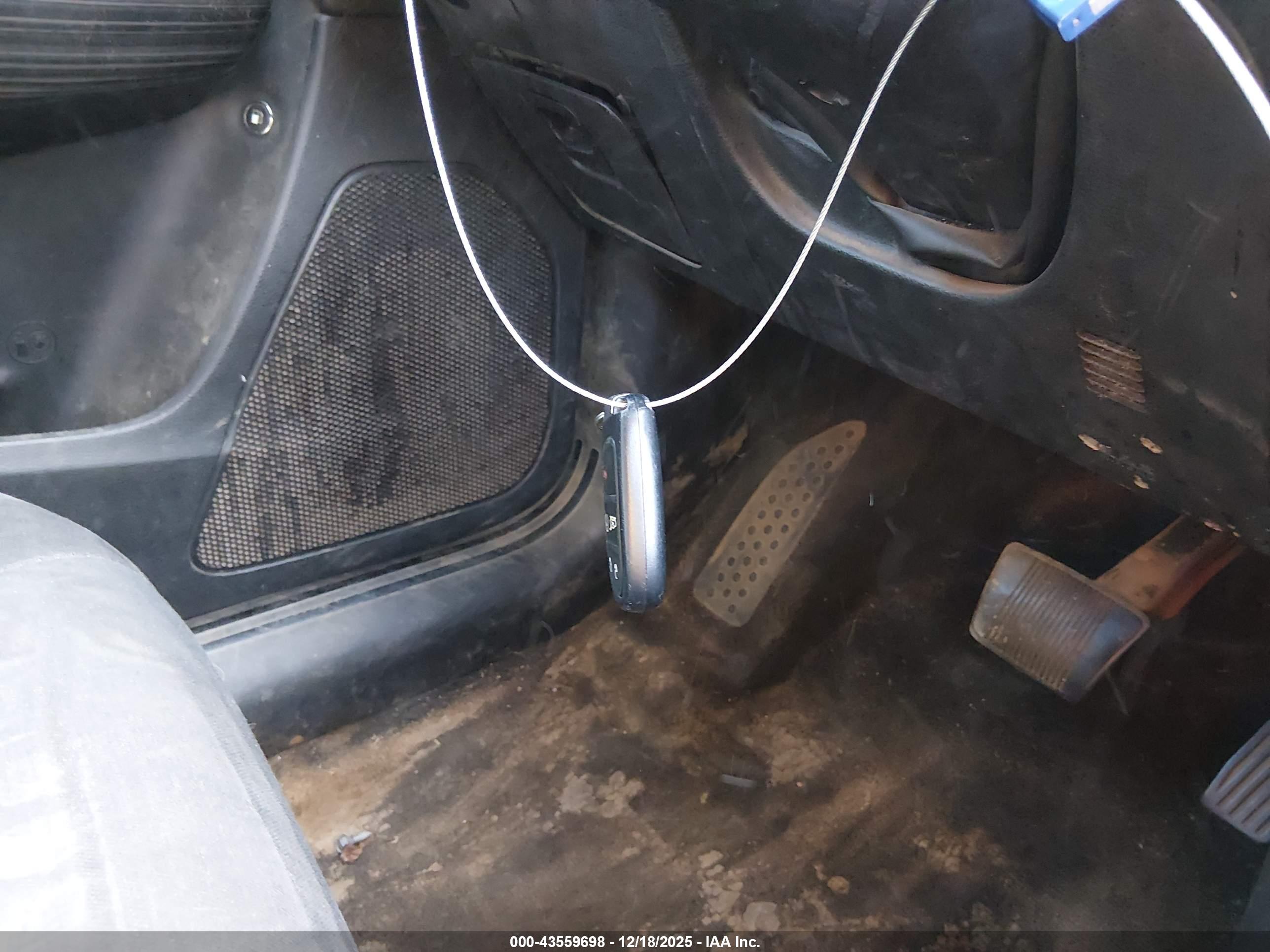 JEEP CHEROKEE image 11