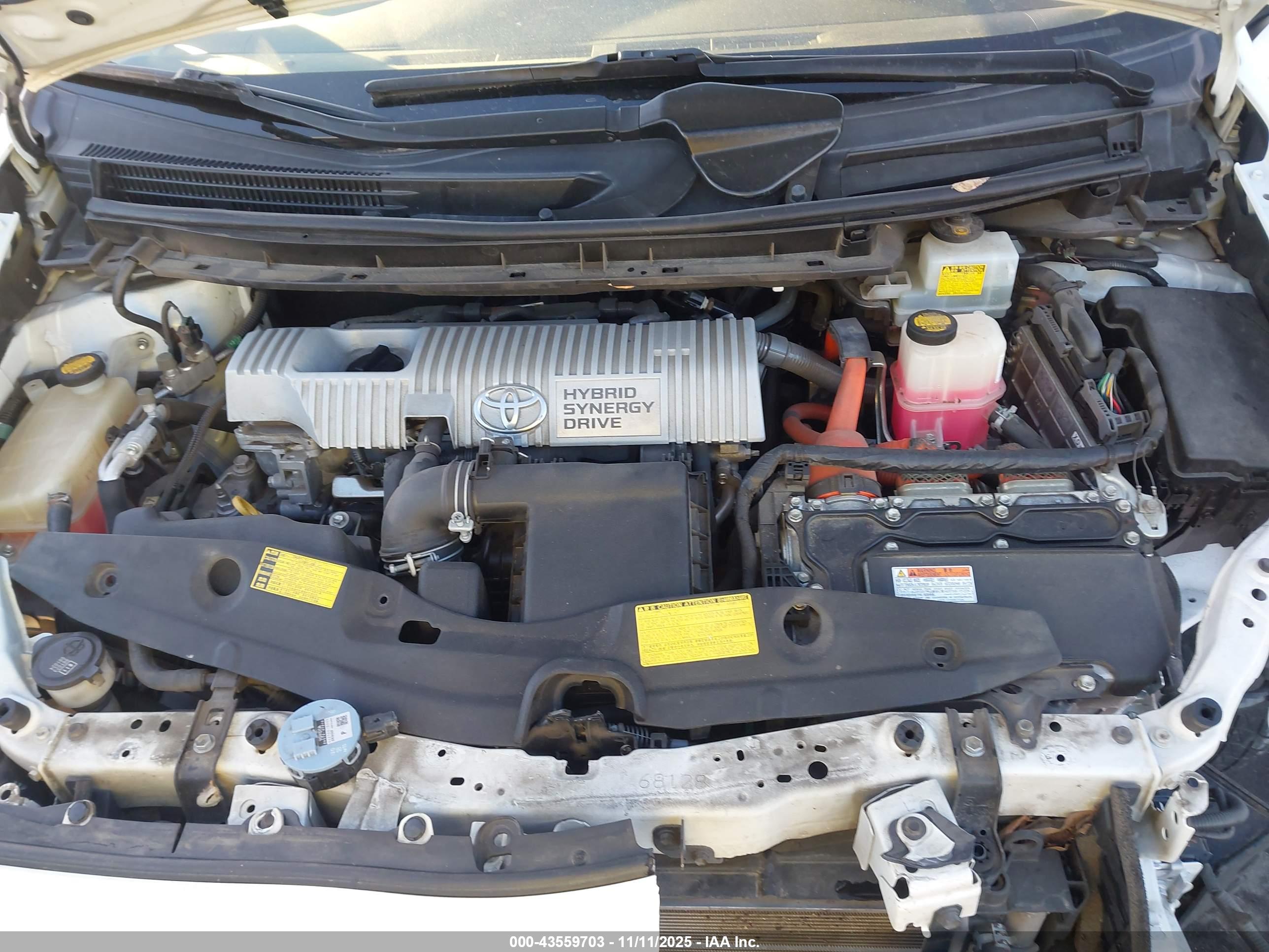 TOYOTA PRIUS image 10
