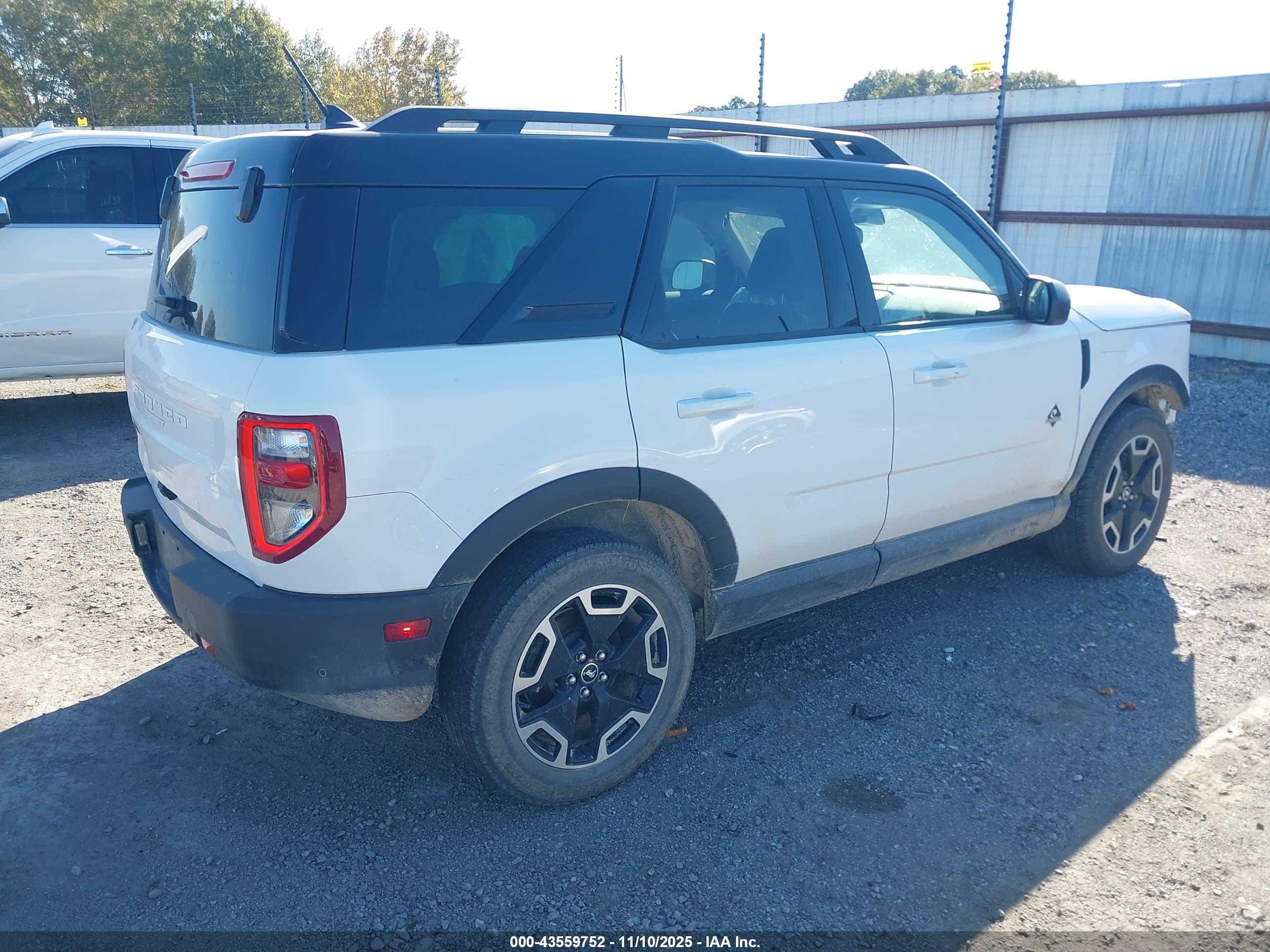 FORD BRONCO image 4
