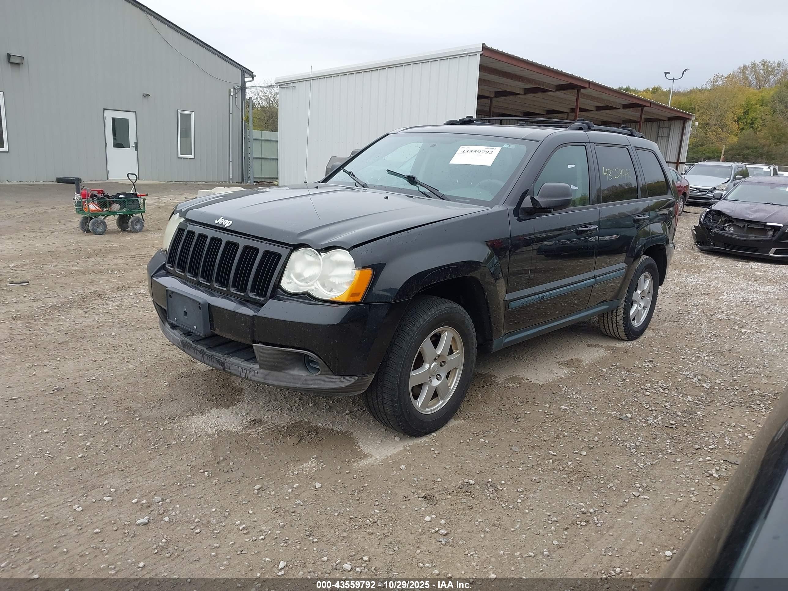 JEEP GRAND image 2