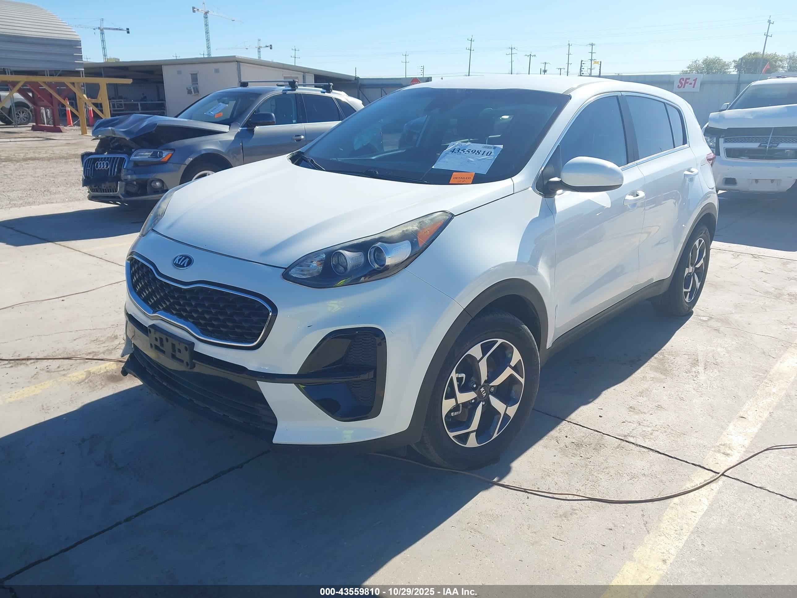KIA SPORTAGE image 2