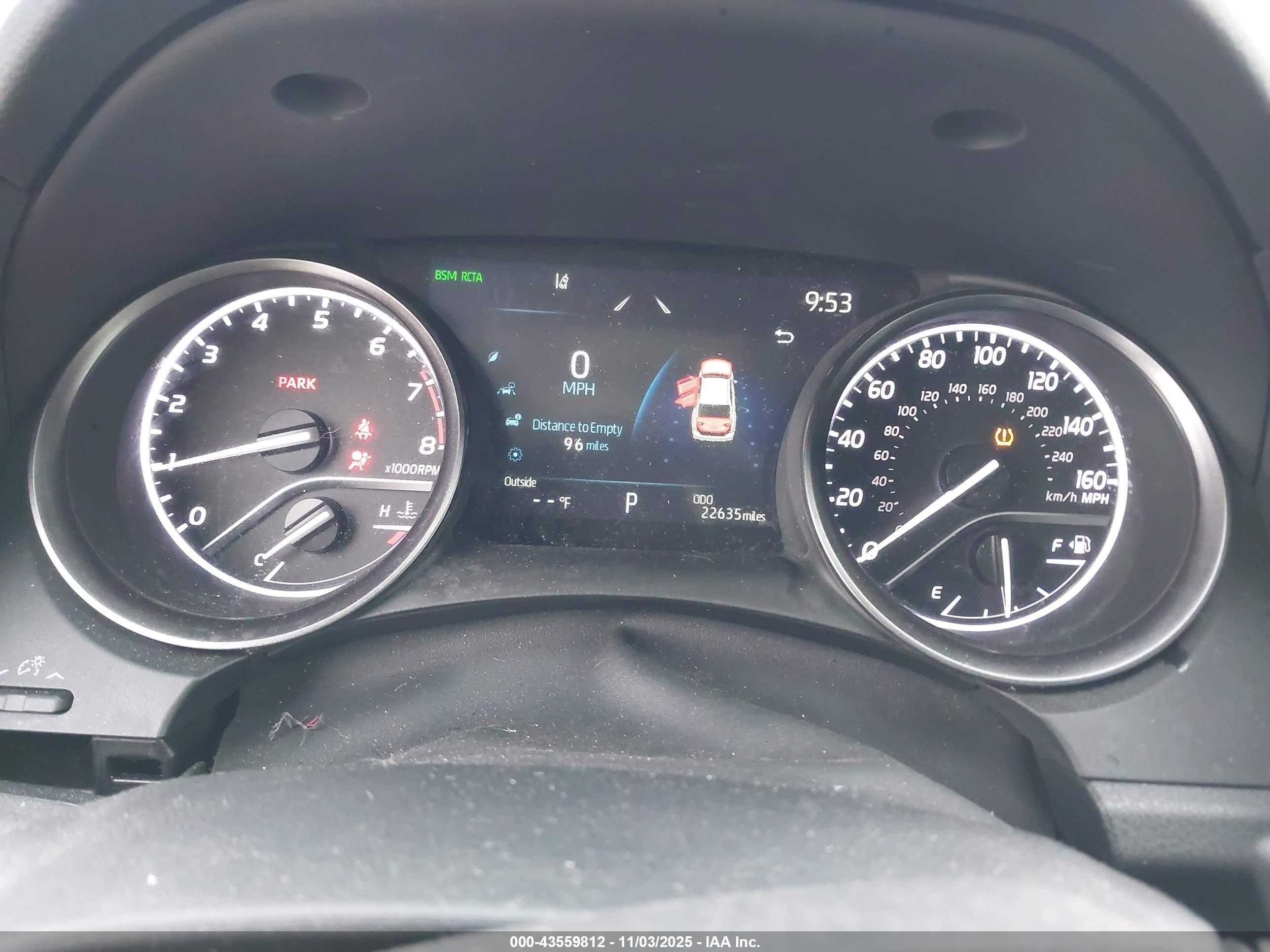 TOYOTA CAMRY image 7