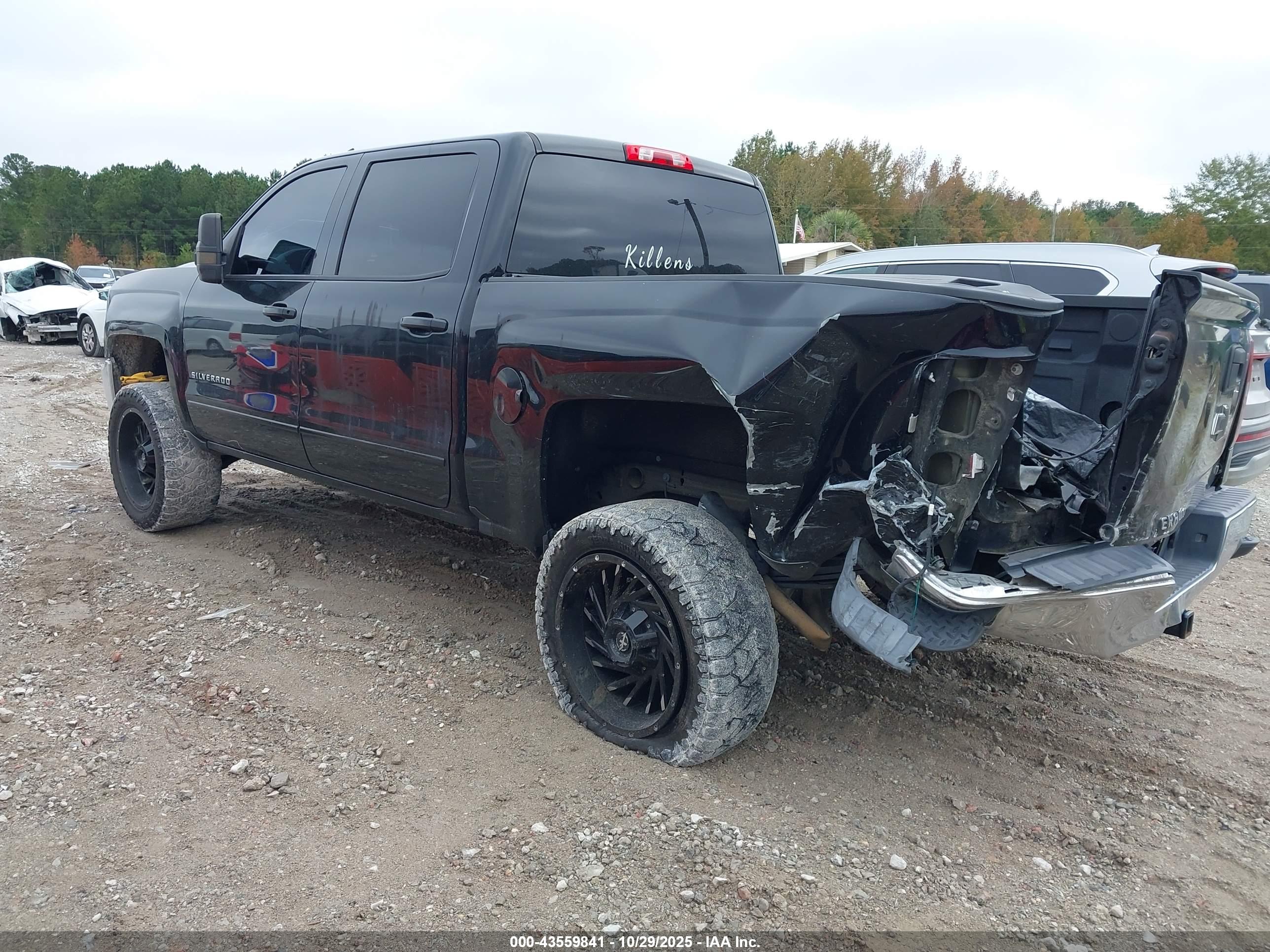 CHEVROLET SILVERADO image 3