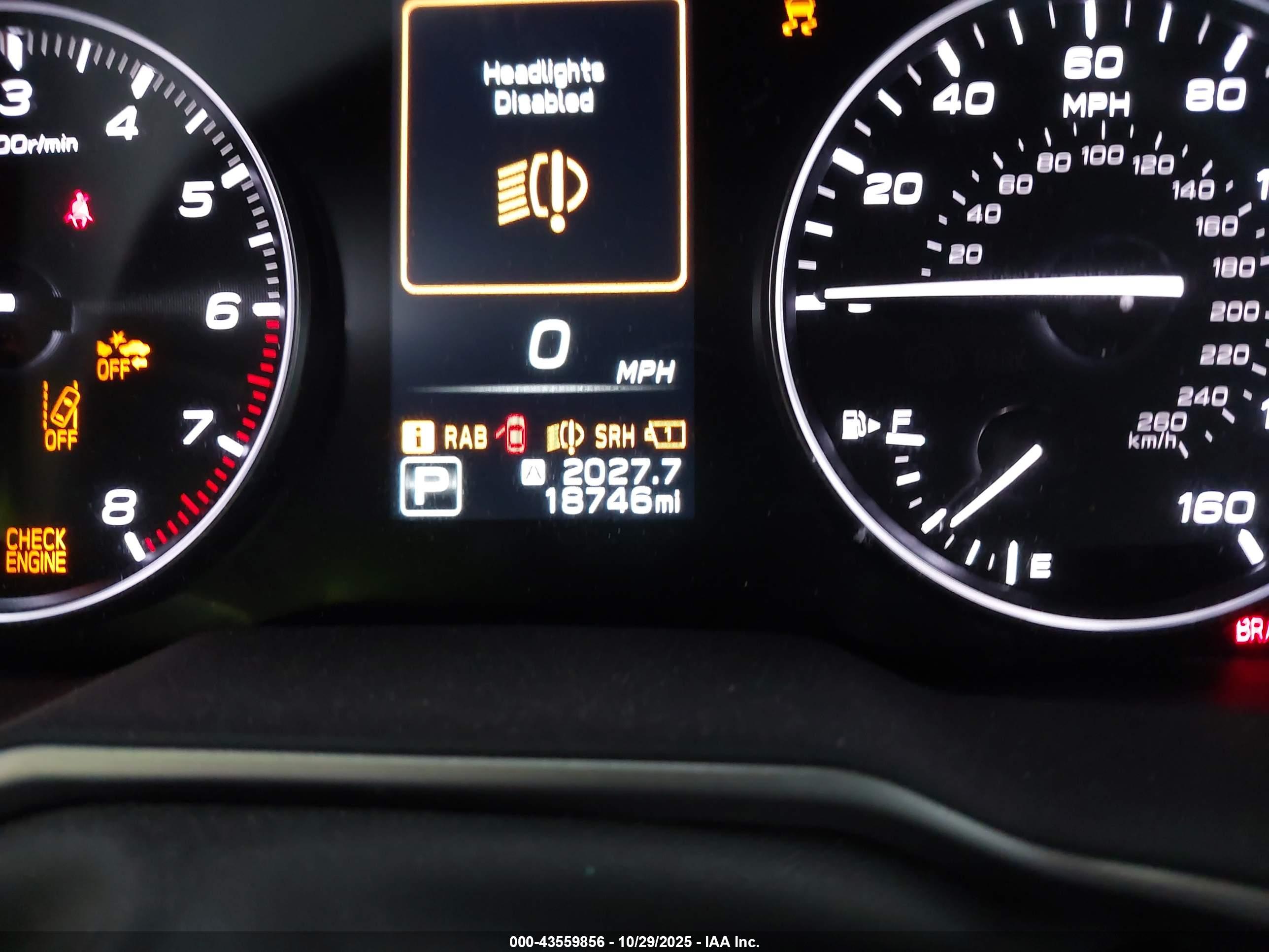 SUBARU OUTBACK image 7