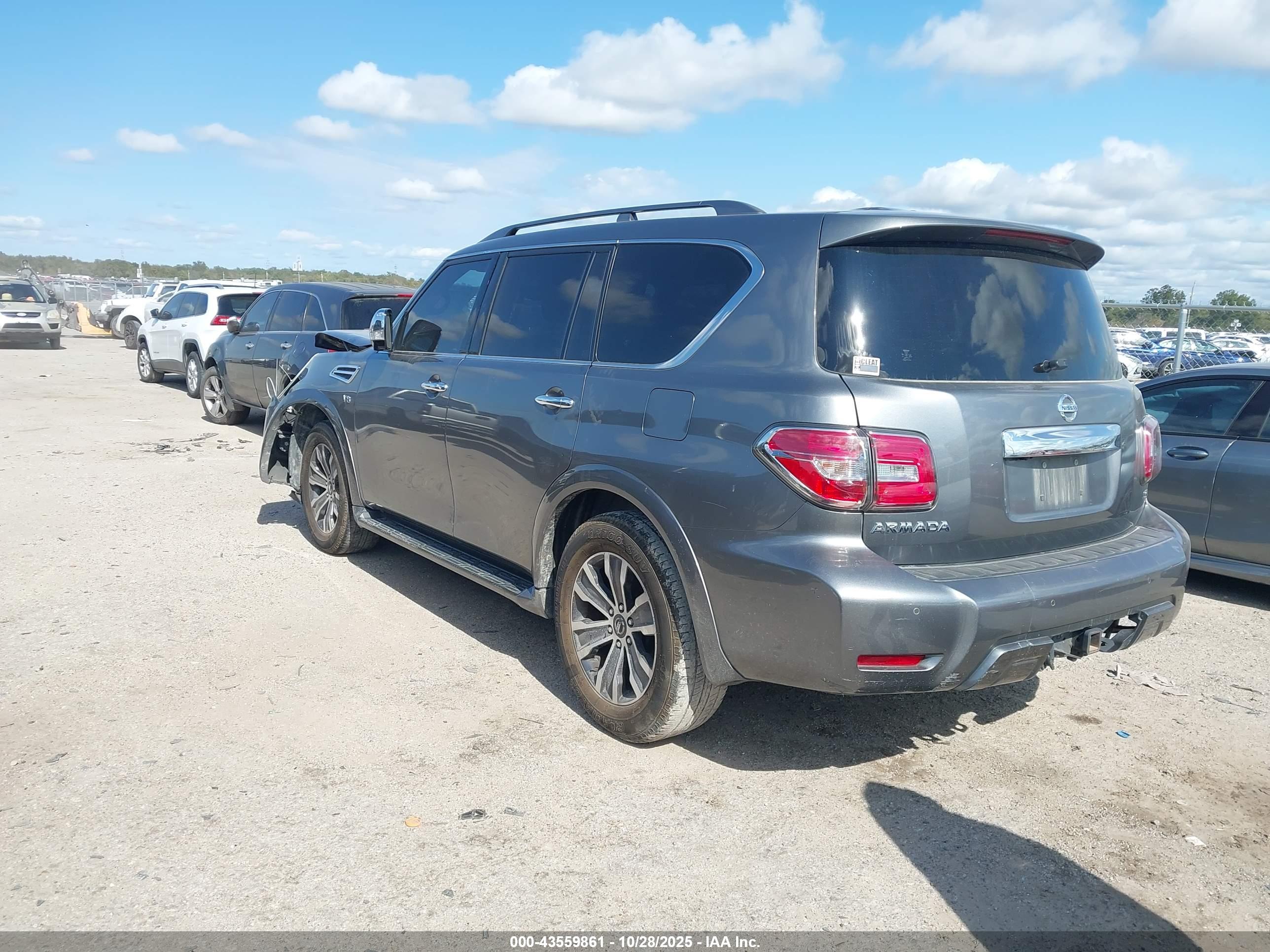 NISSAN ARMADA image 3