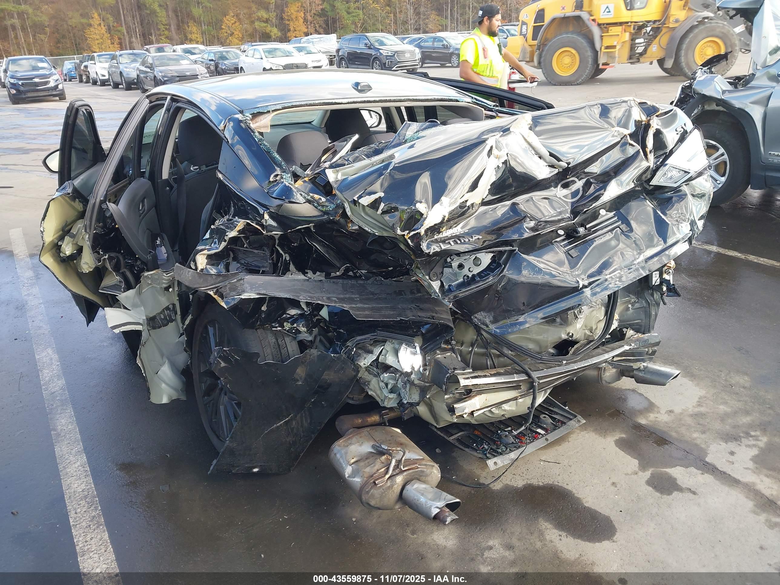 NISSAN ALTIMA image 6