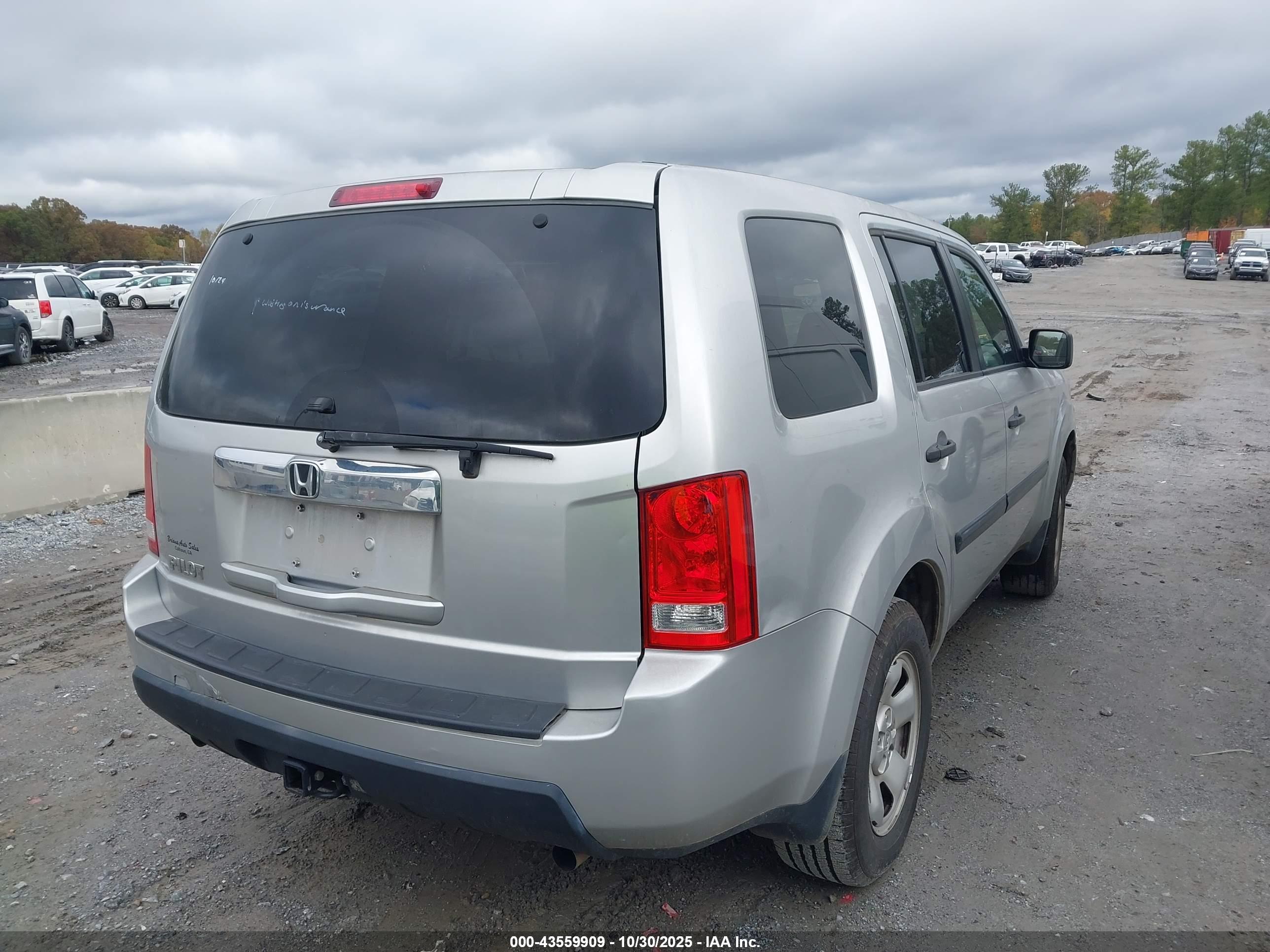 HONDA PILOT image 4