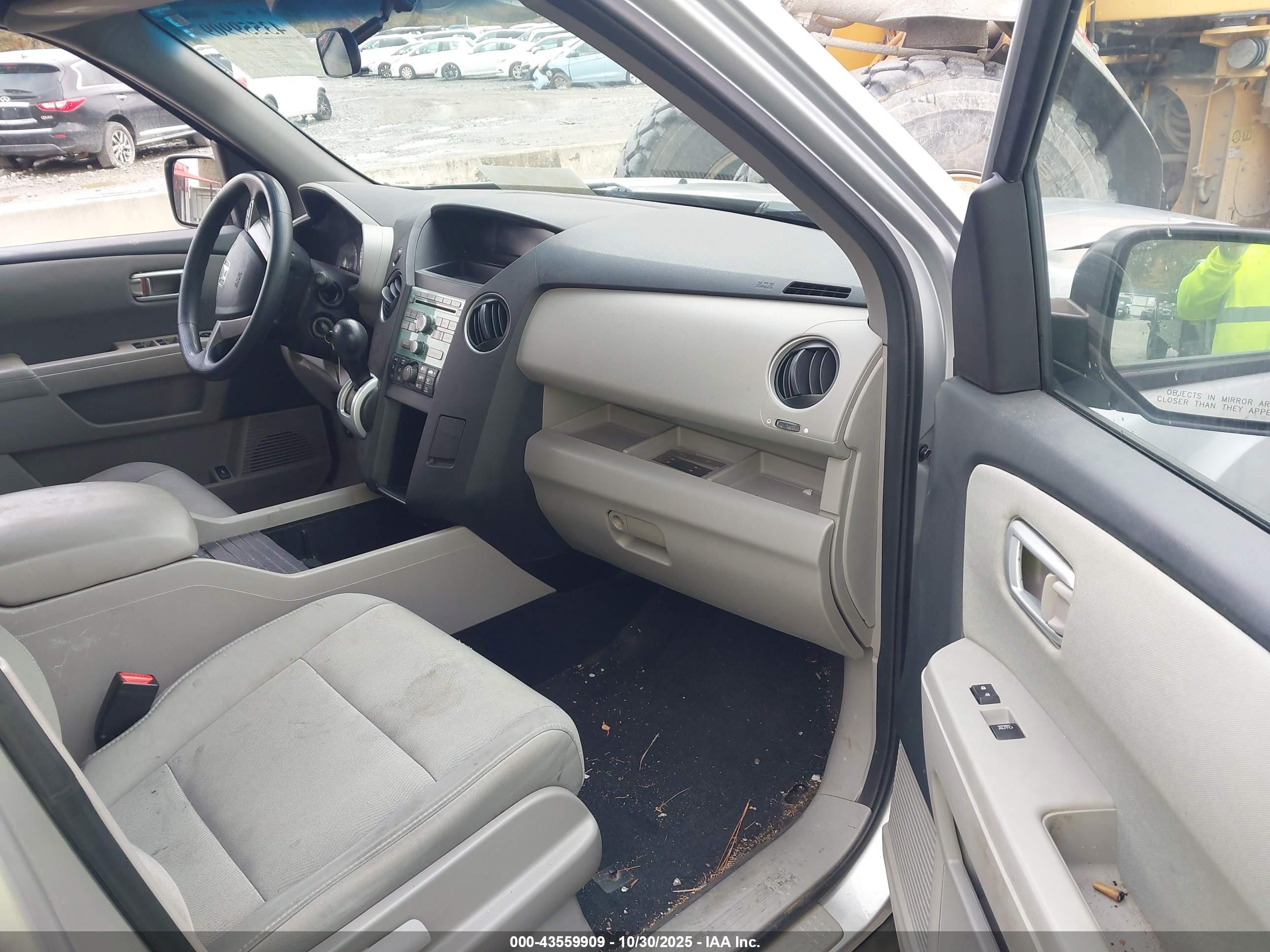 HONDA PILOT image 5