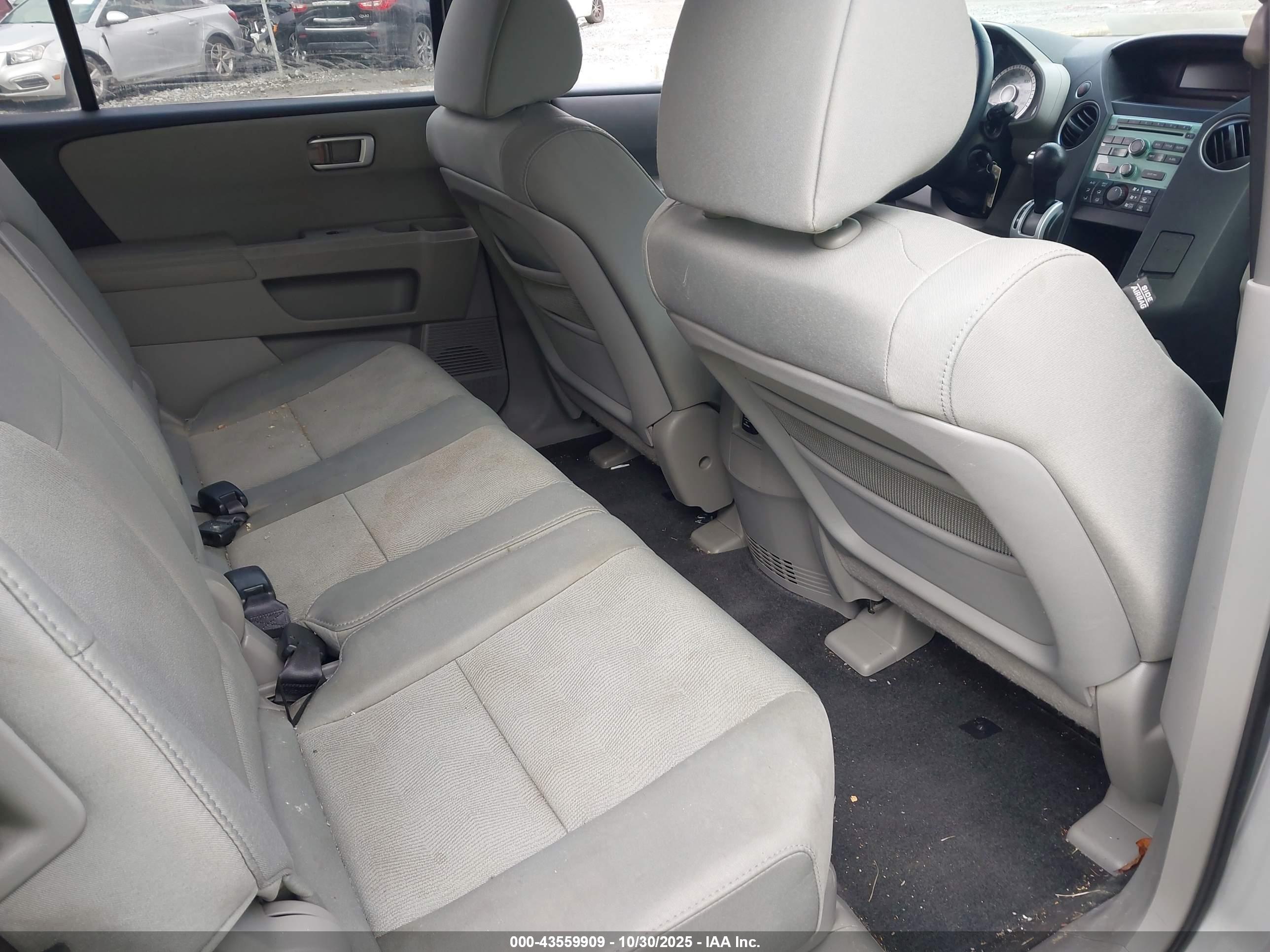 HONDA PILOT image 8