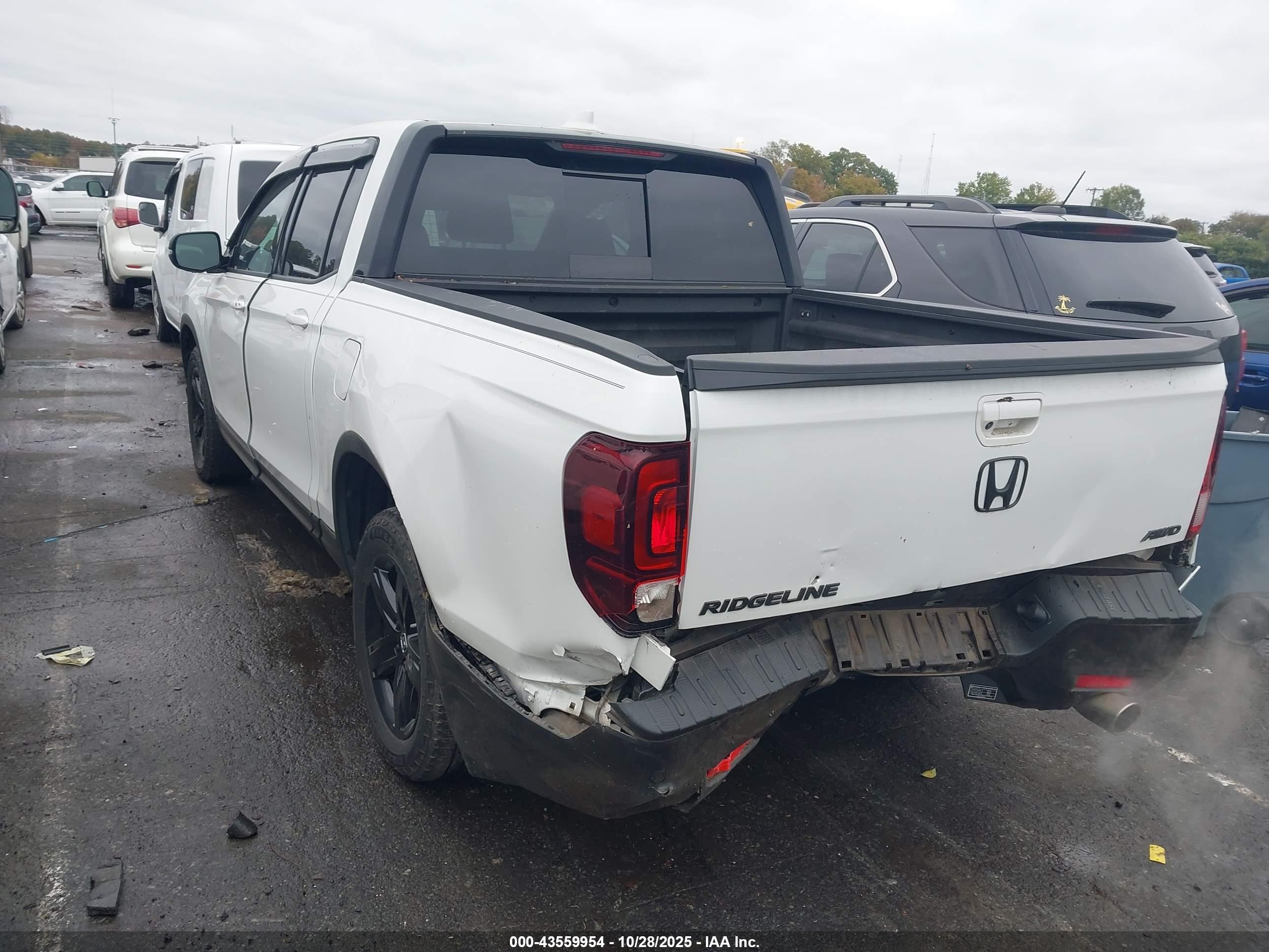 HONDA RIDGELINE image 3
