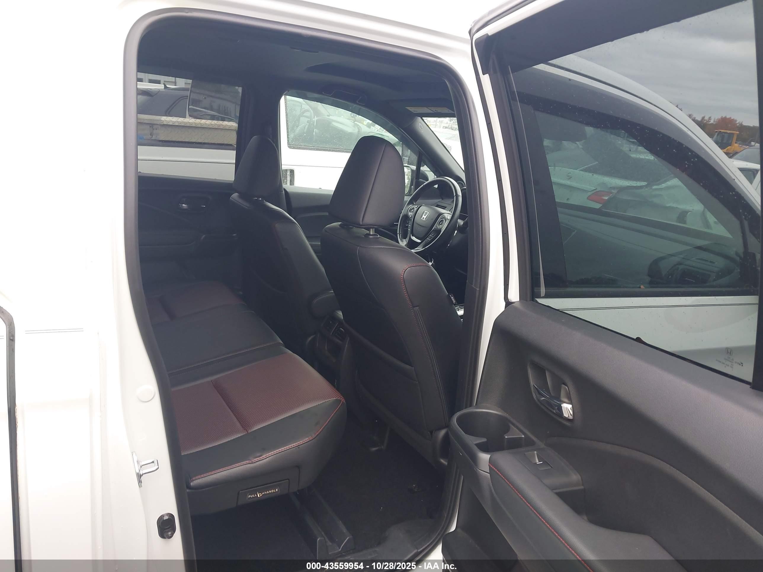 HONDA RIDGELINE image 8