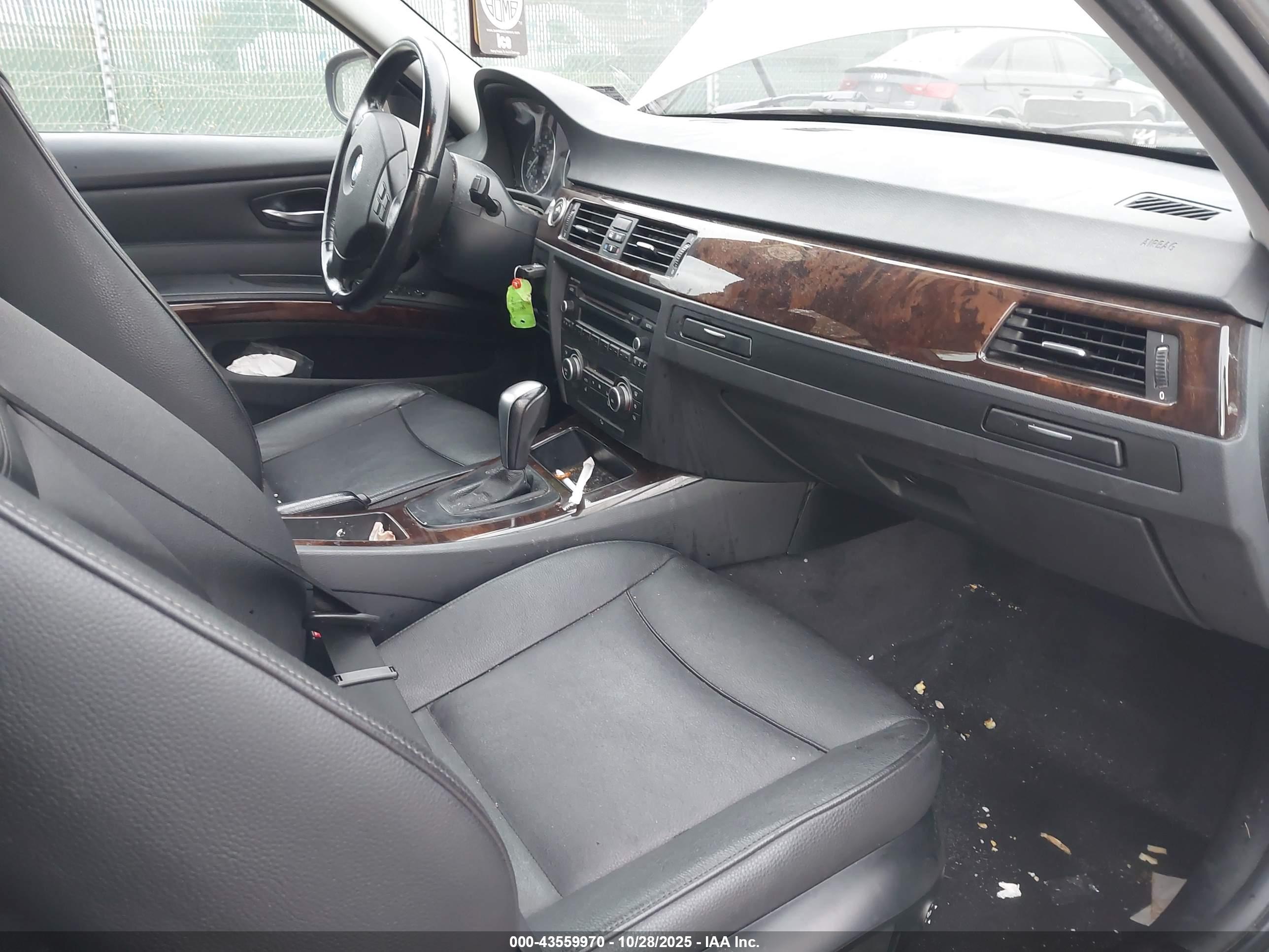 BMW 328I image 5