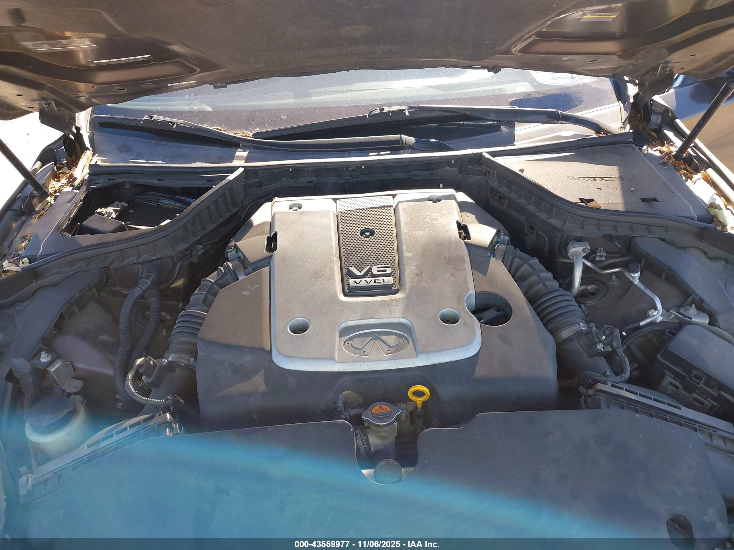 INFINITI Q50 image 10