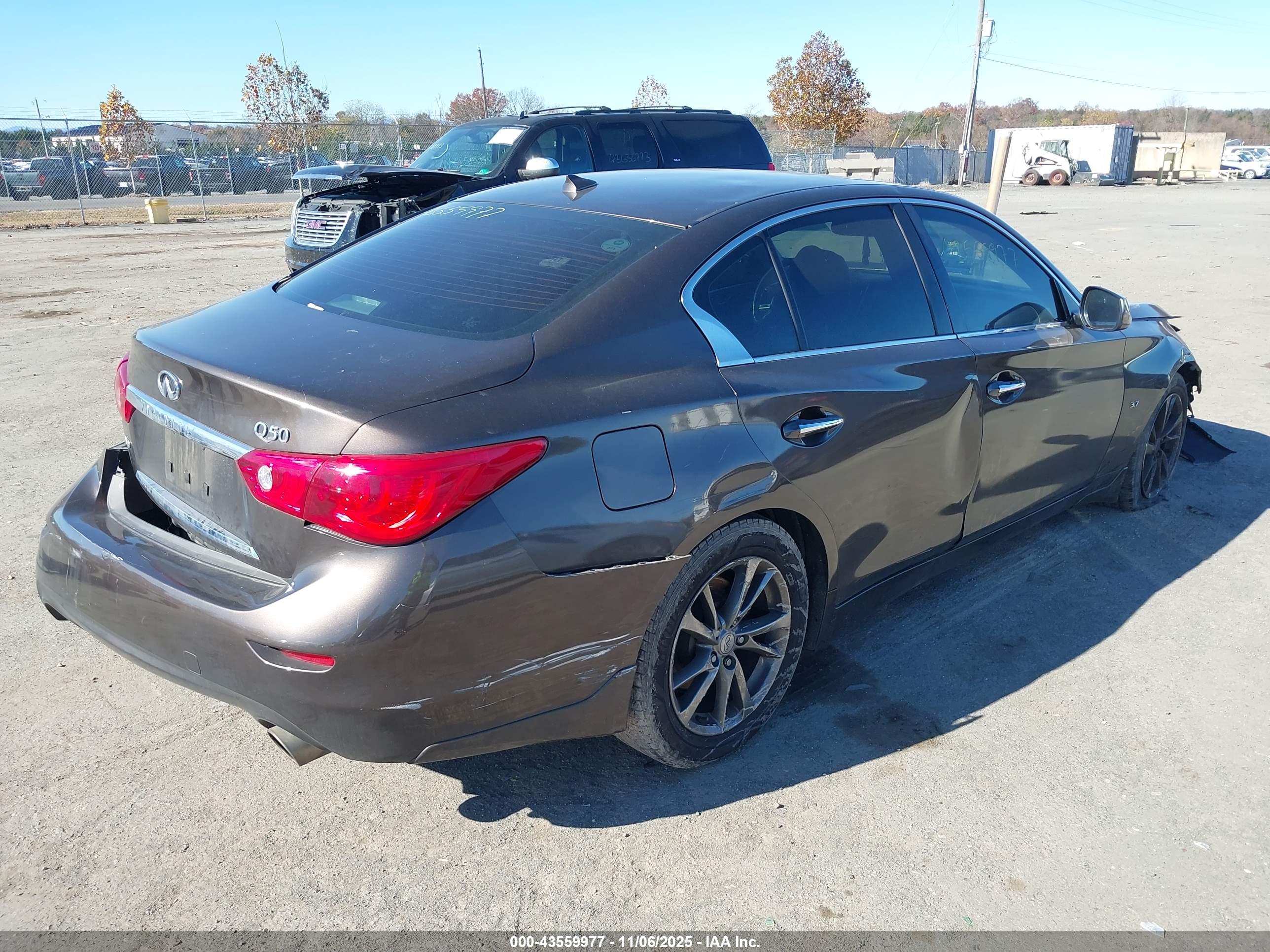 INFINITI Q50 image 4