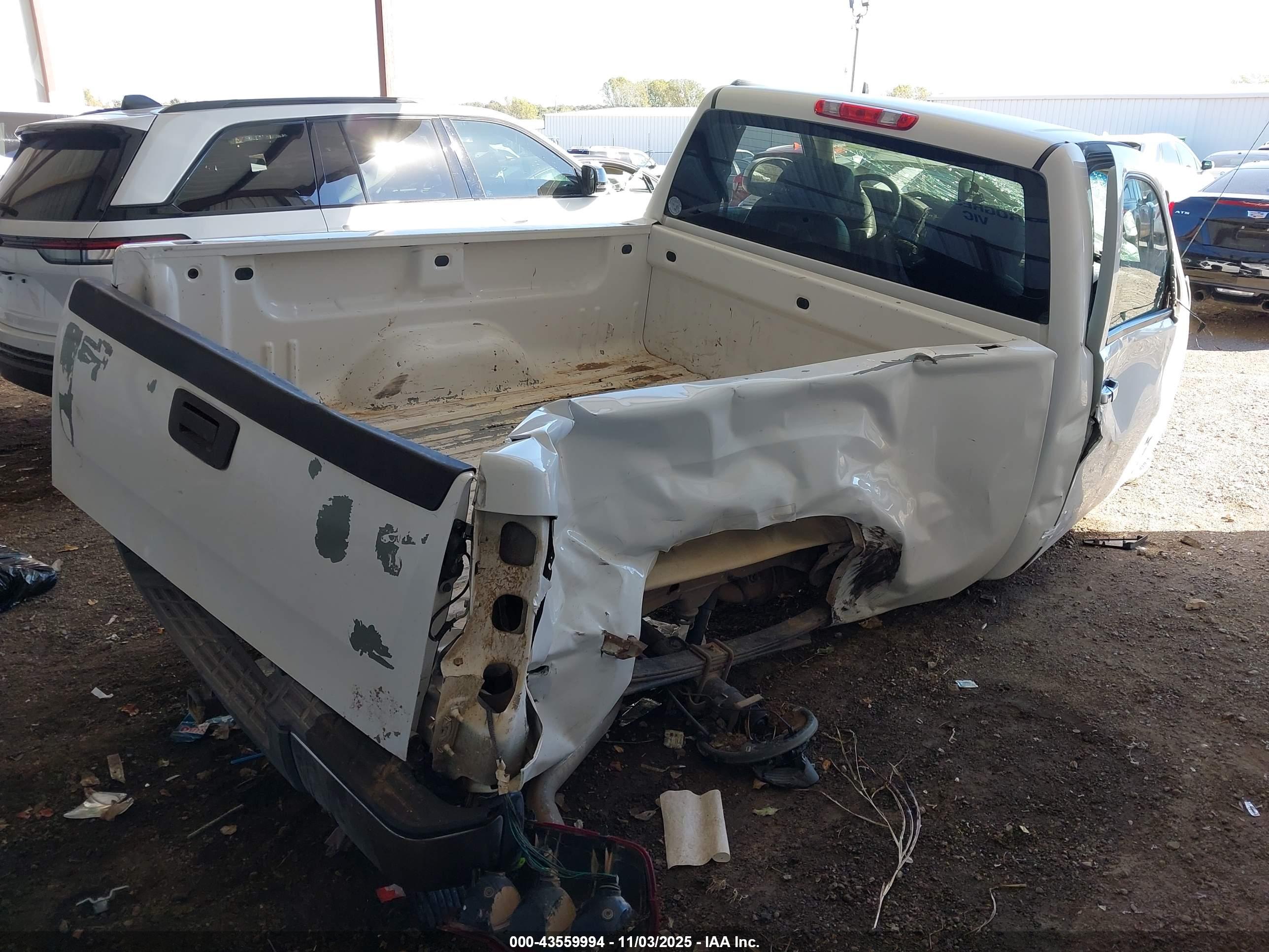 GMC SIERRA image 4