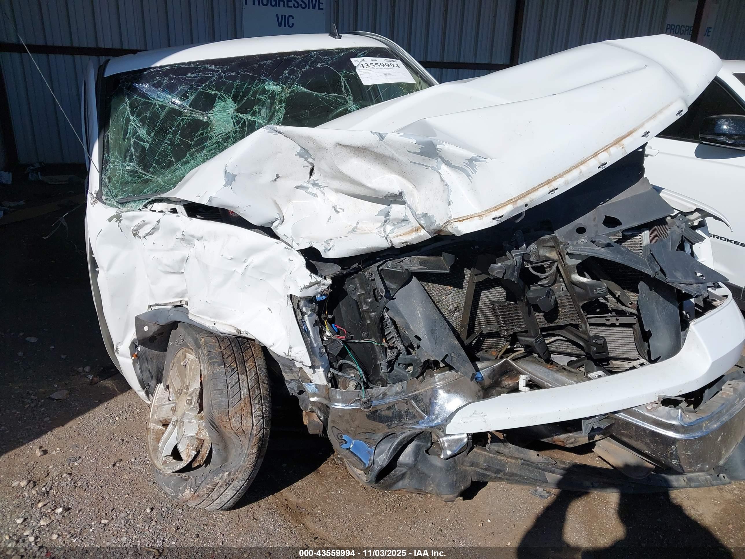 GMC SIERRA image 6