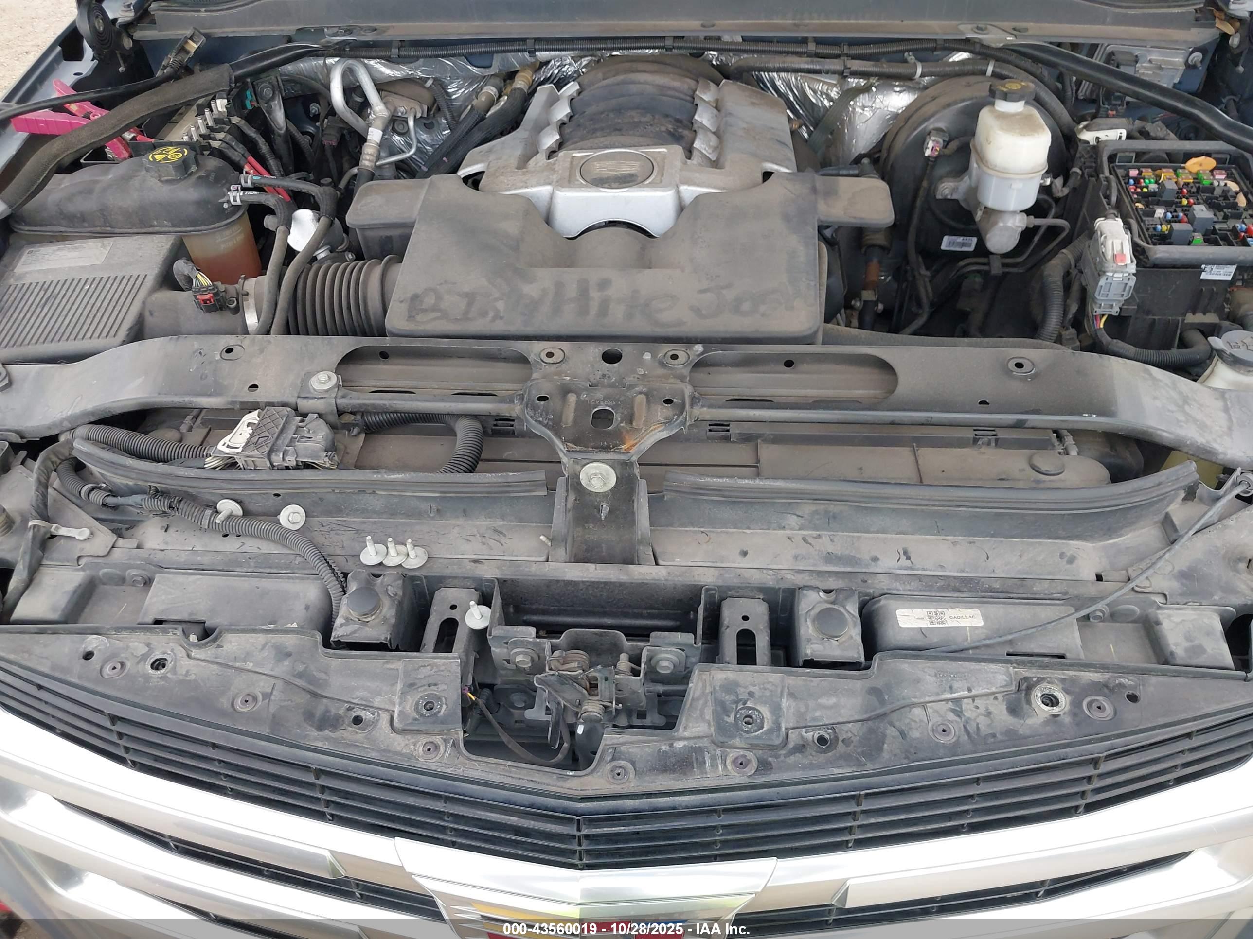 CADILLAC ESCALADE image 10