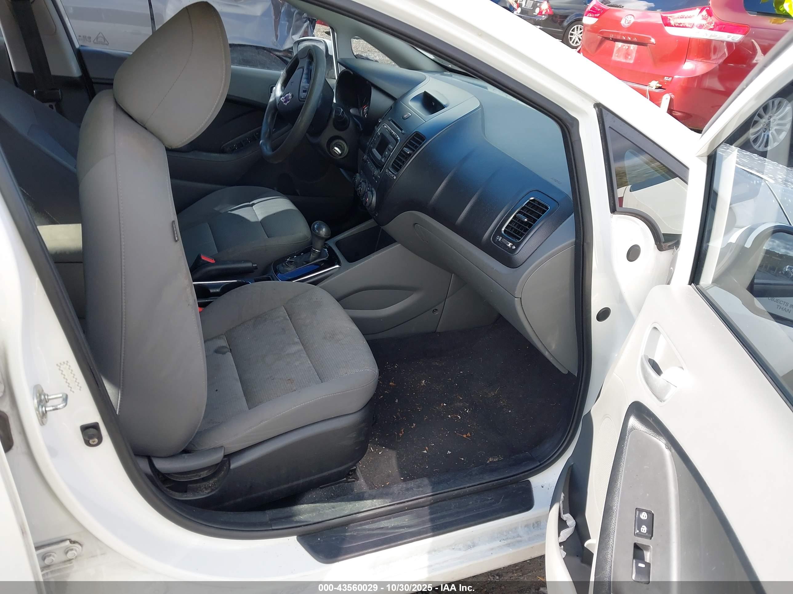 KIA FORTE image 5