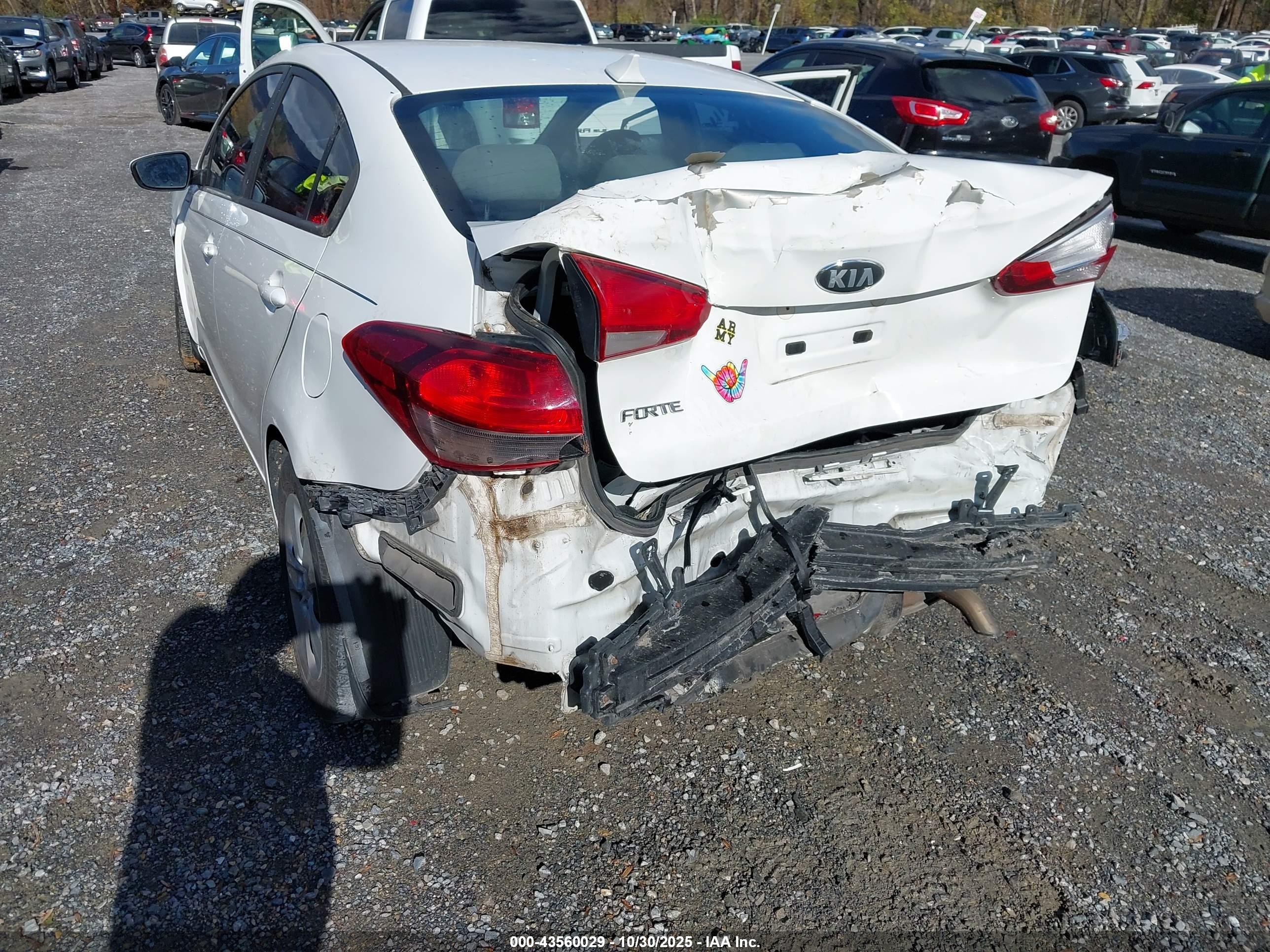 KIA FORTE image 6