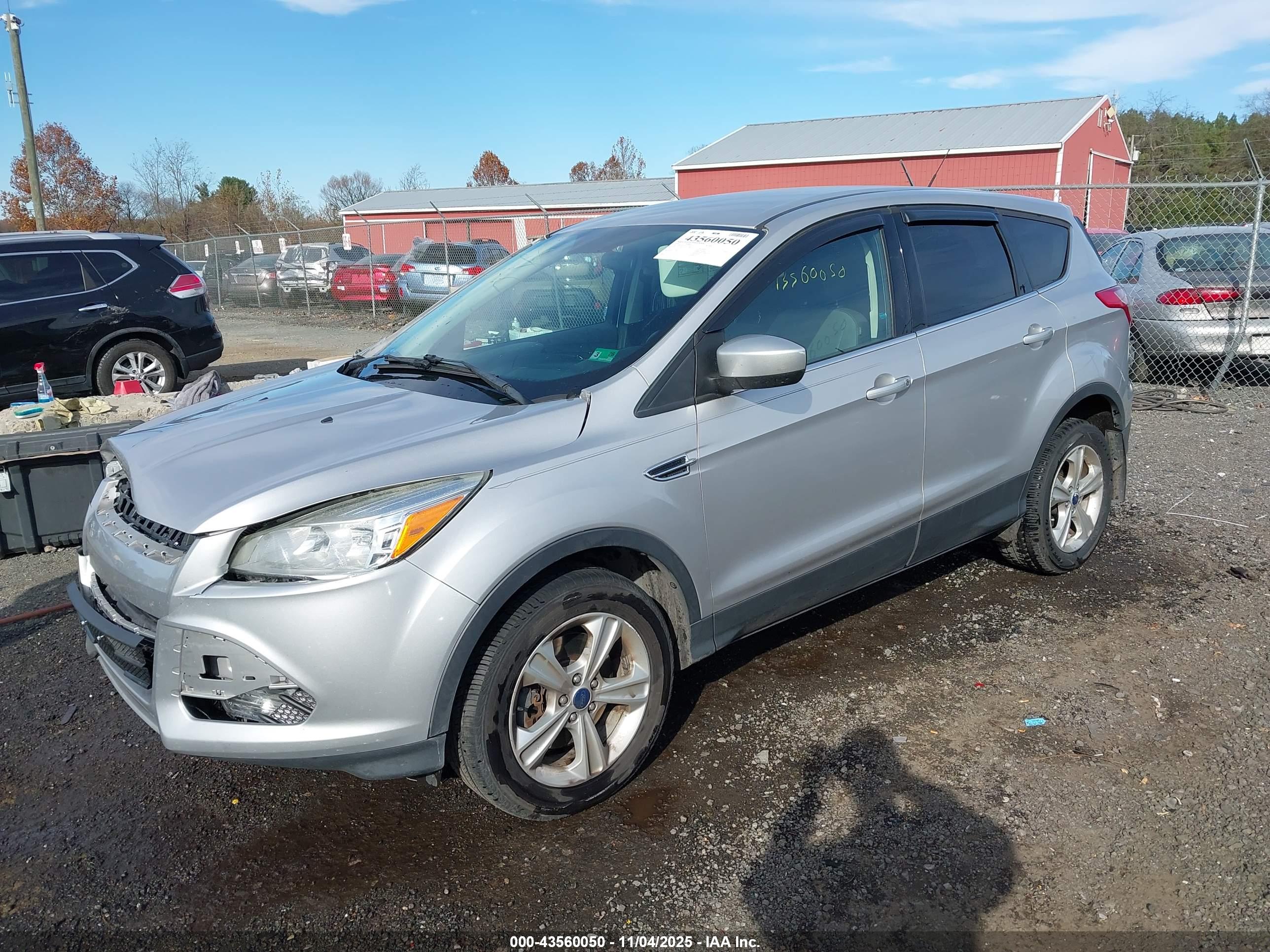 FORD ESCAPE image 2
