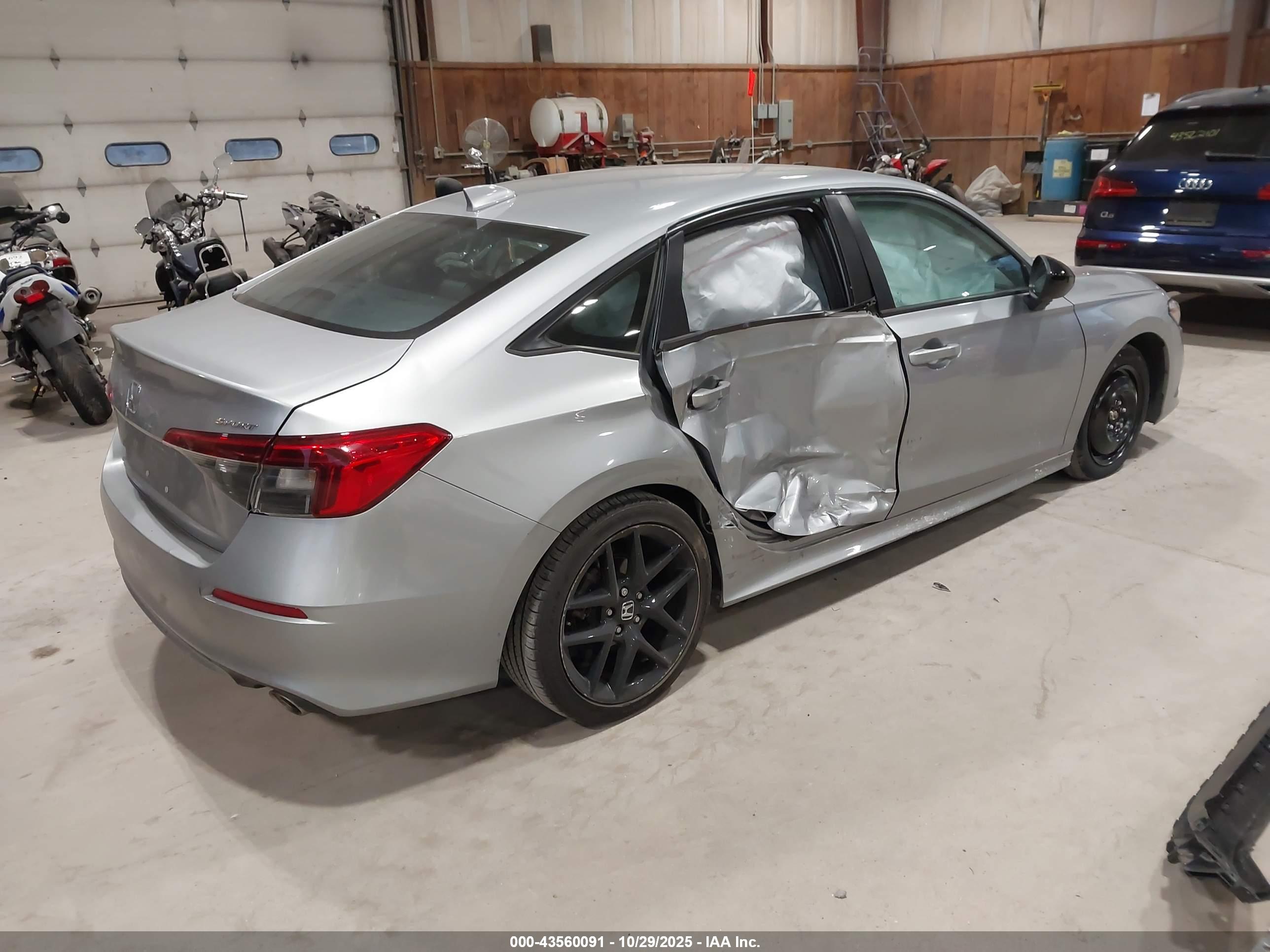 HONDA CIVIC image 4