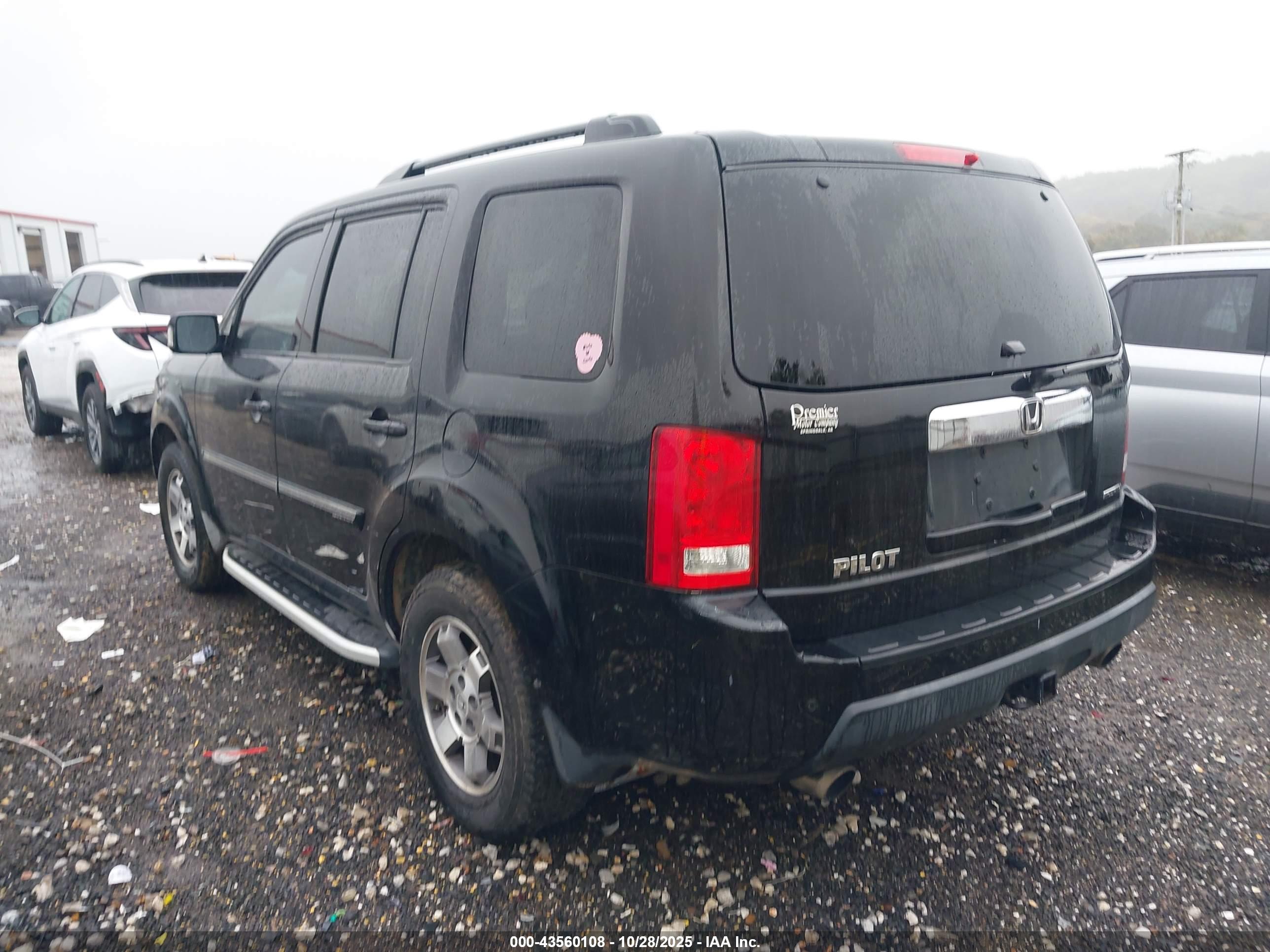 HONDA PILOT image 3
