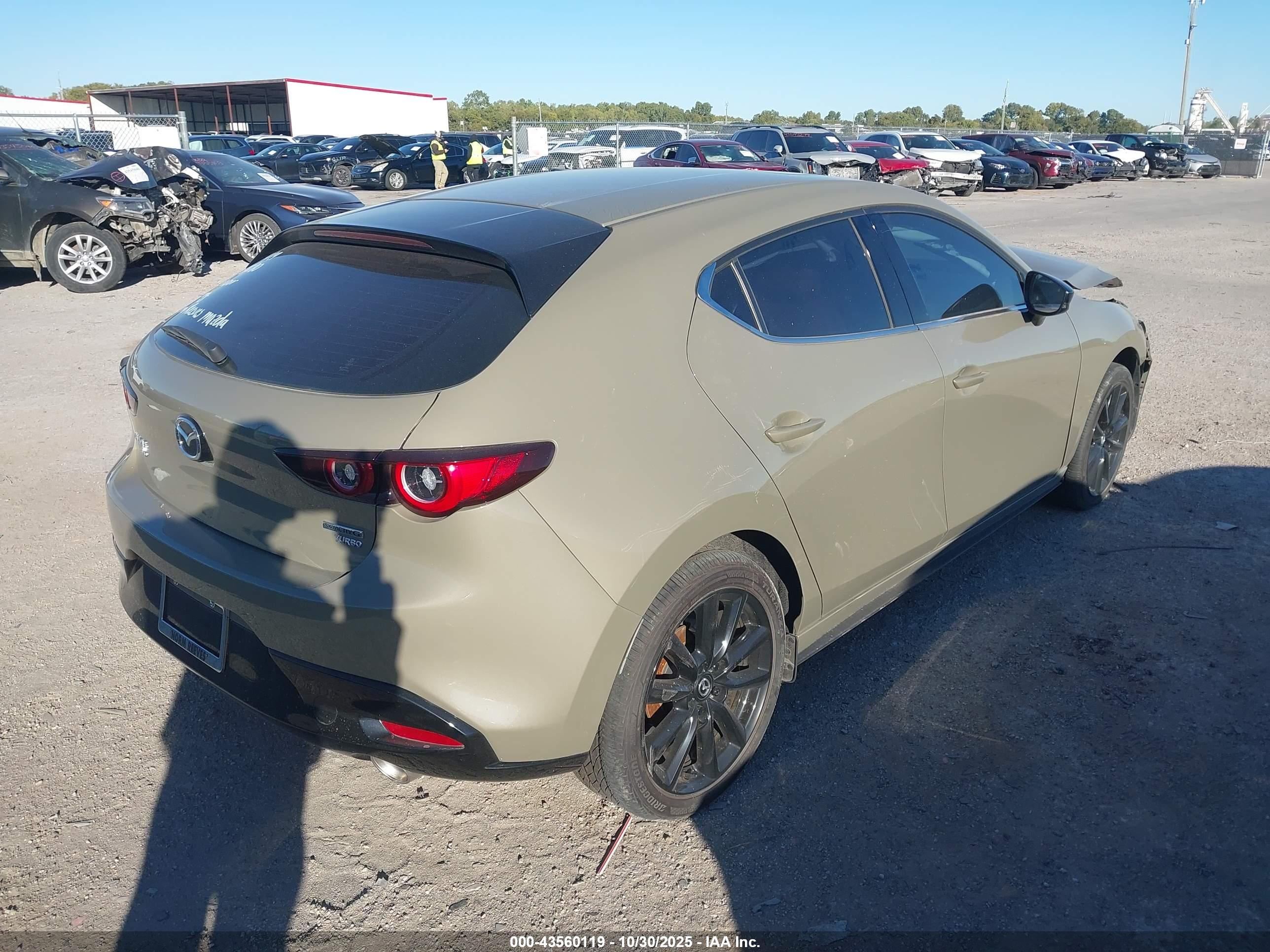 MAZDA MAZDA3 image 4