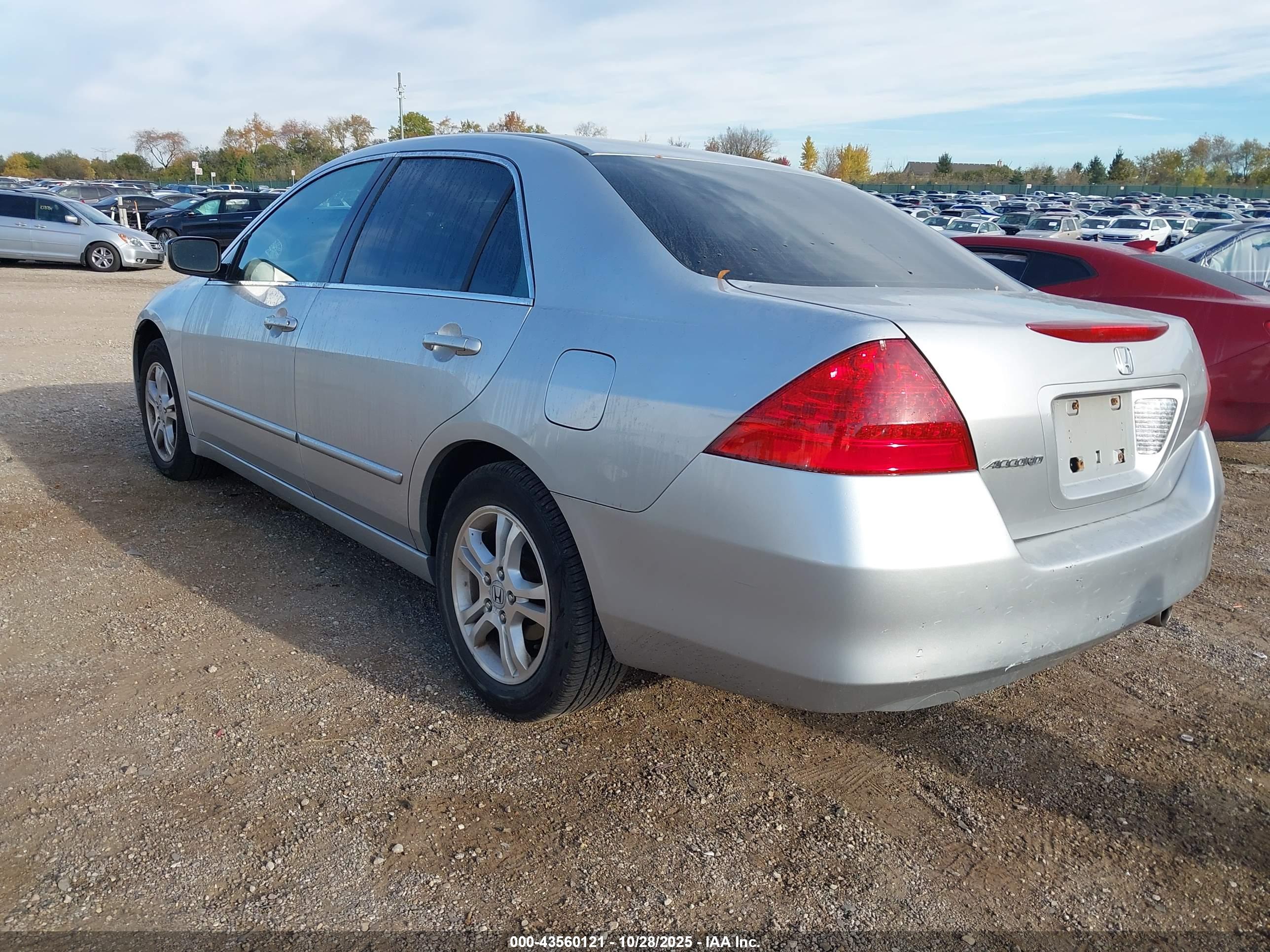 HONDA ACCORD image 3