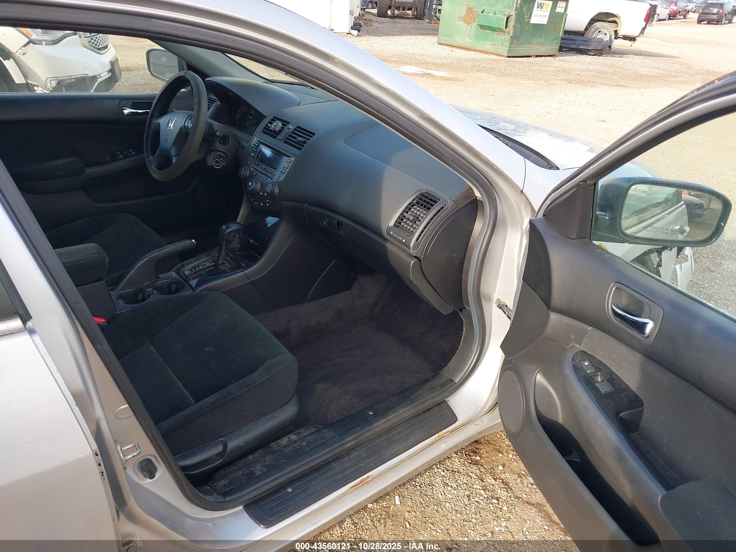 HONDA ACCORD image 5