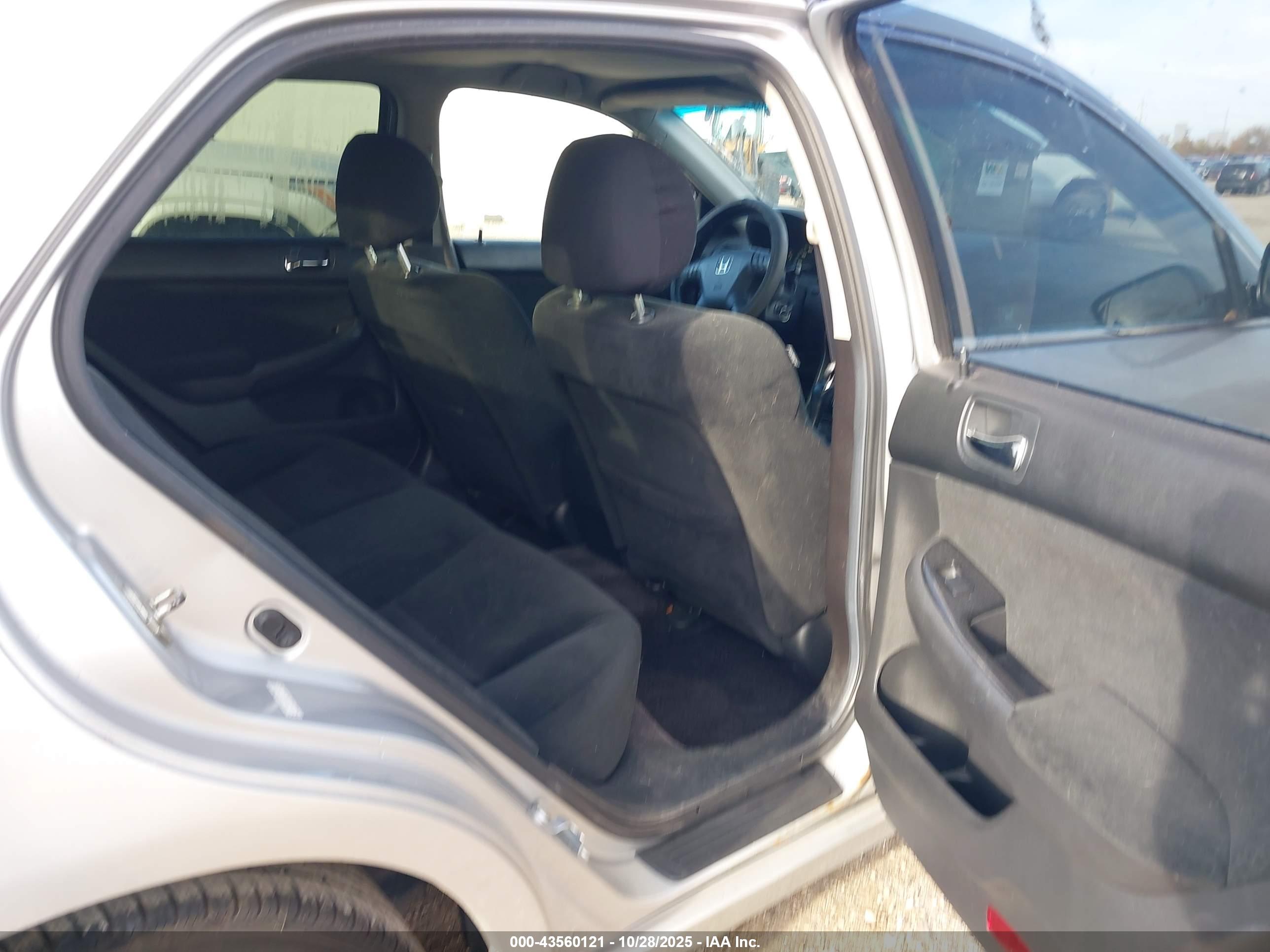 HONDA ACCORD image 8
