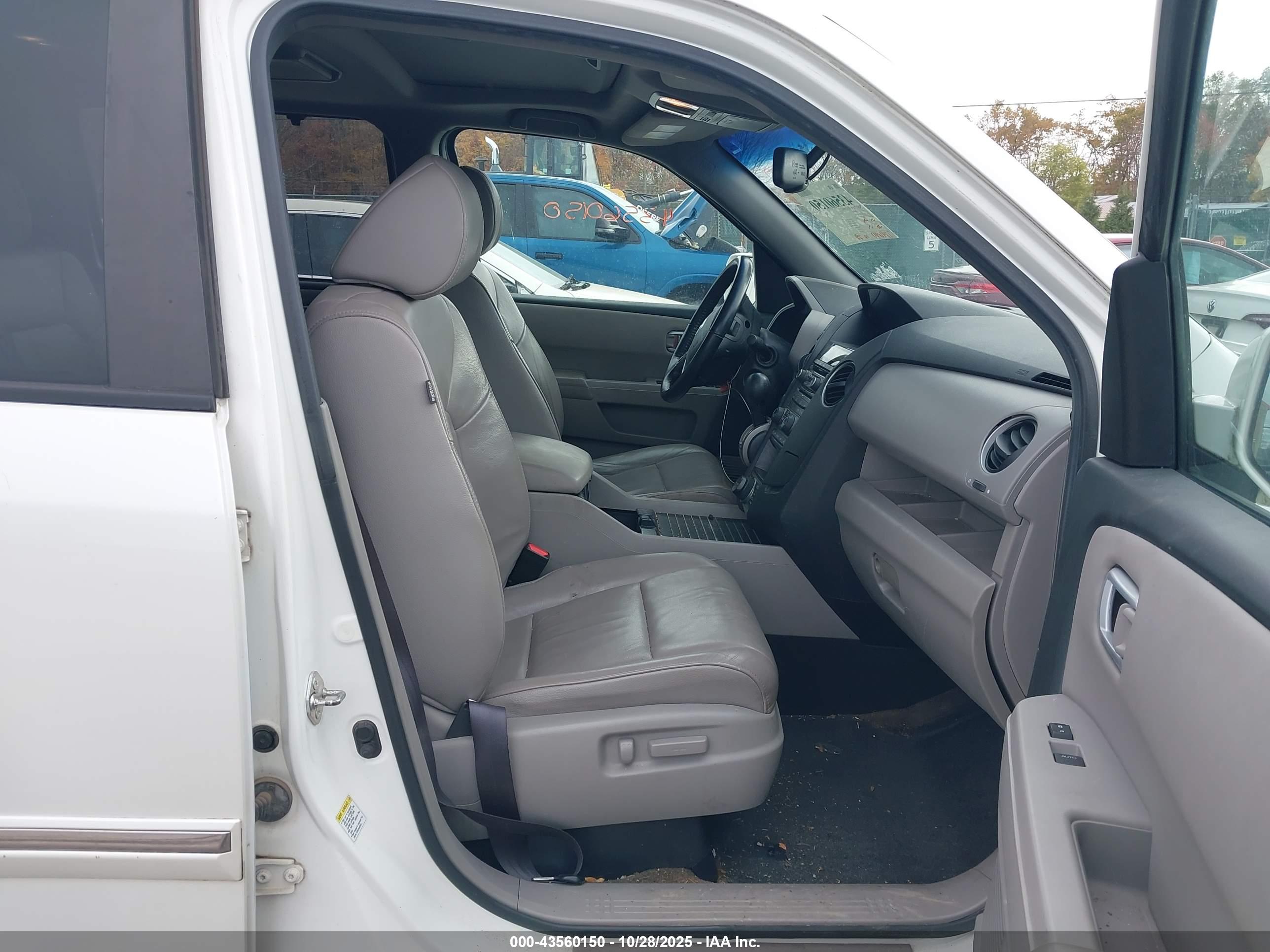 HONDA PILOT image 5