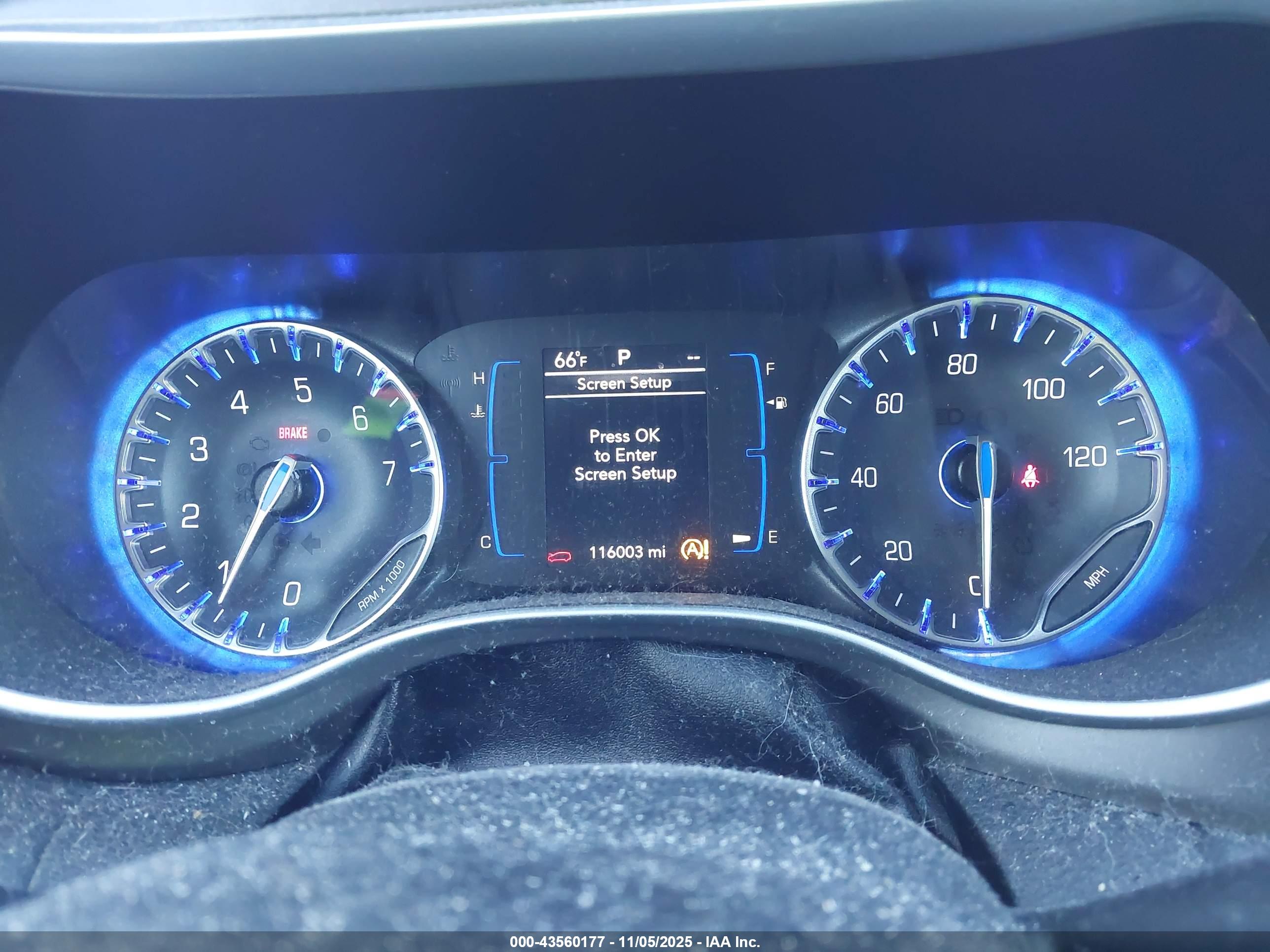 CHRYSLER PACIFICA image 7